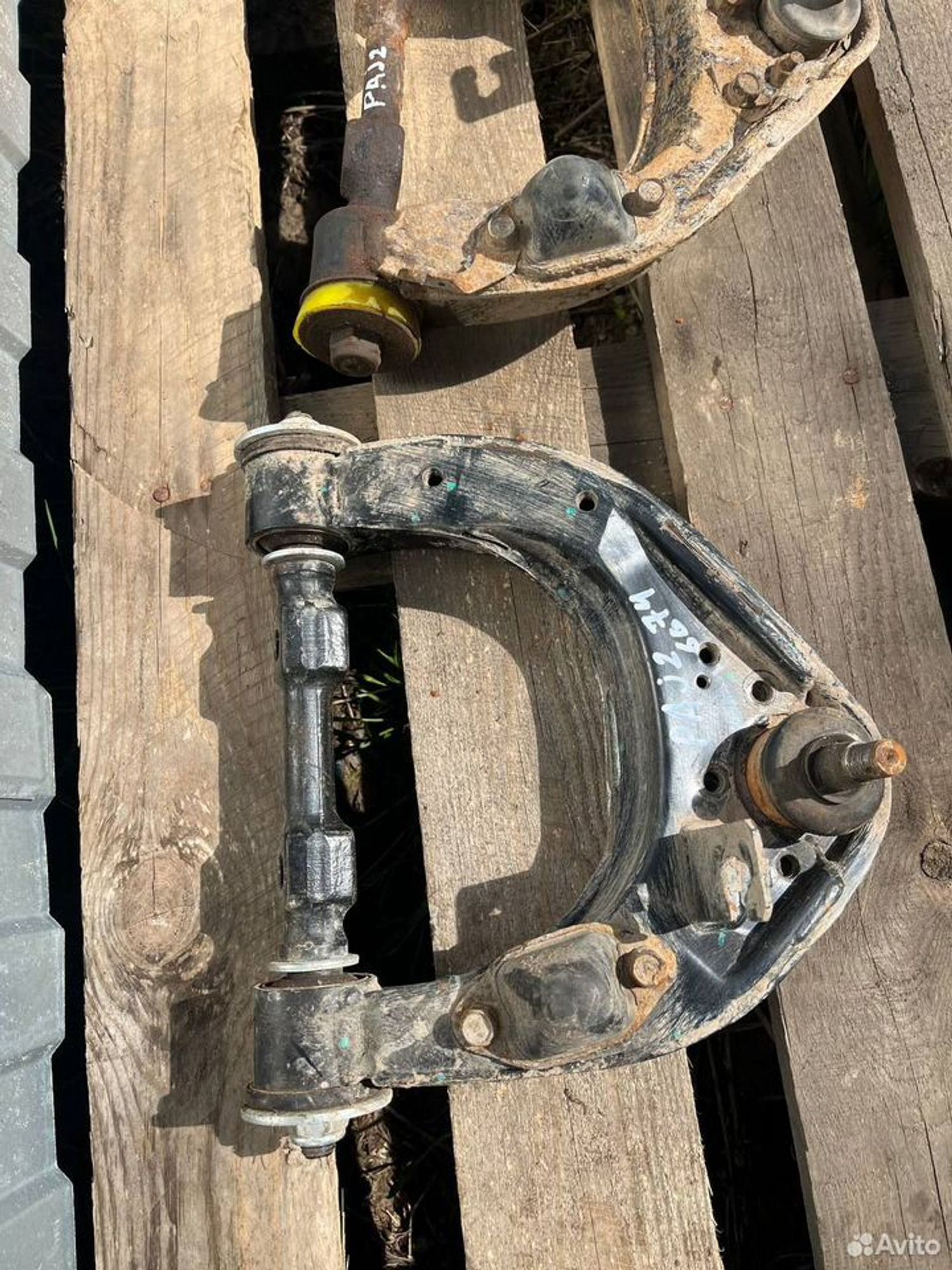 Рычаг верхний Mitsubishi Pajero 2, 2000 рублей, Семиозерка