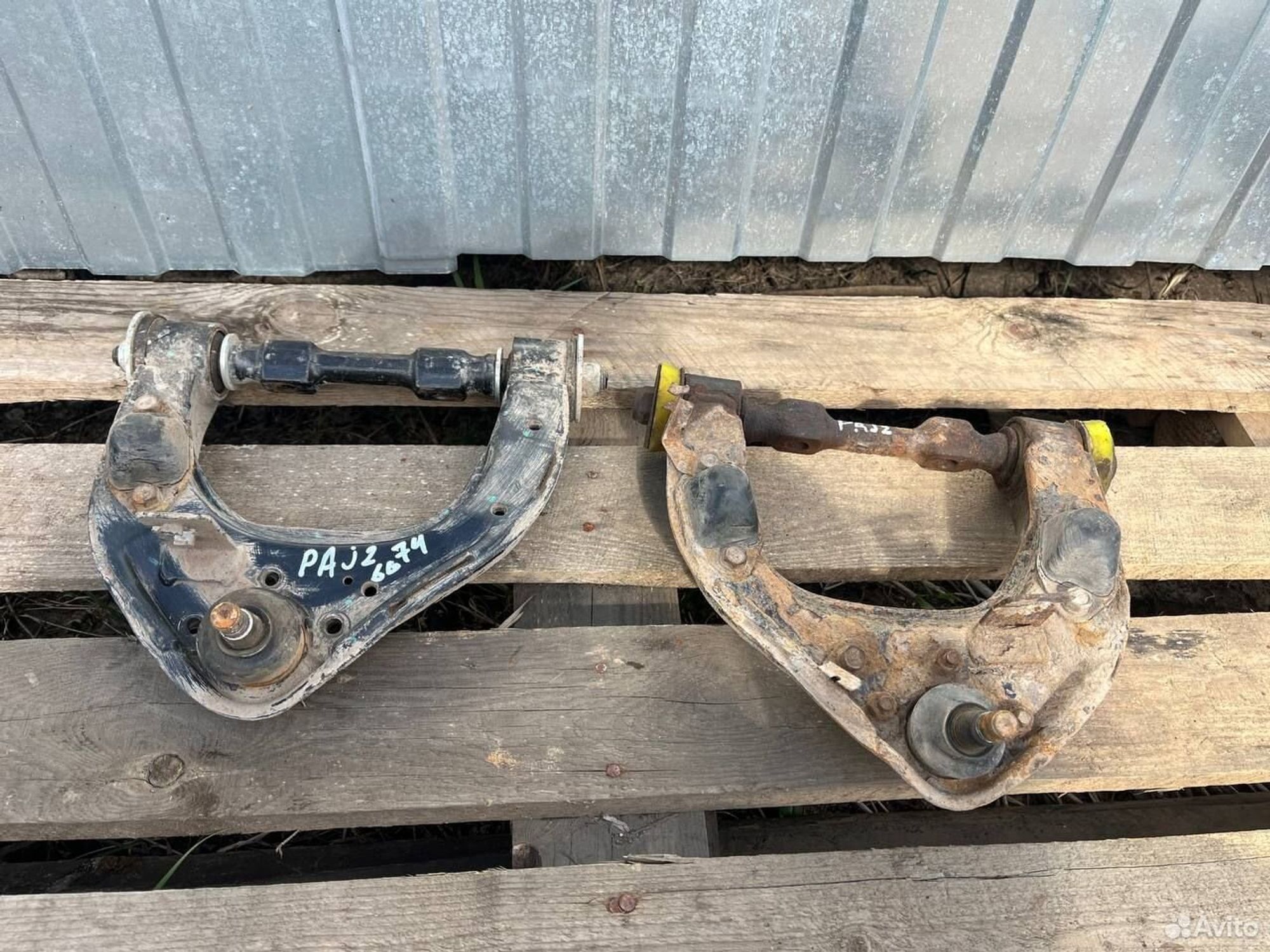 Рычаг верхний Mitsubishi Pajero 2, 2000 рублей, Семиозерка