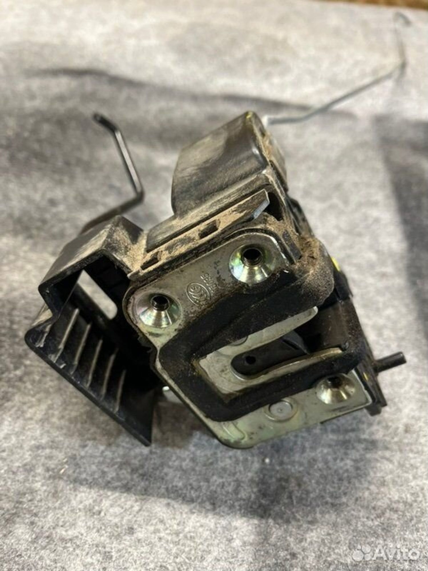 Замок боковой двери задний левый Hyundai Solaris, 700 рублей, Семиозерка