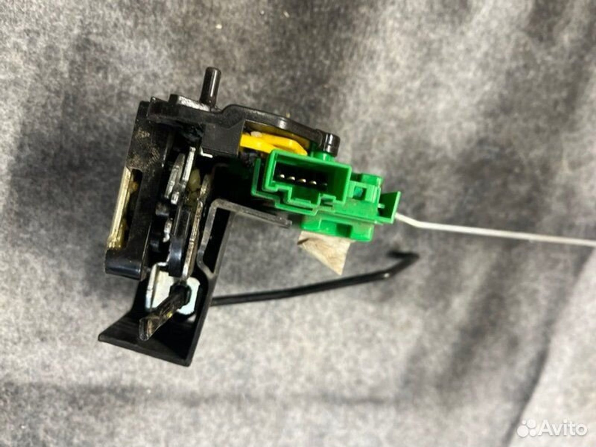 Замок боковой двери задний левый Hyundai Solaris, 700 рублей, Семиозерка