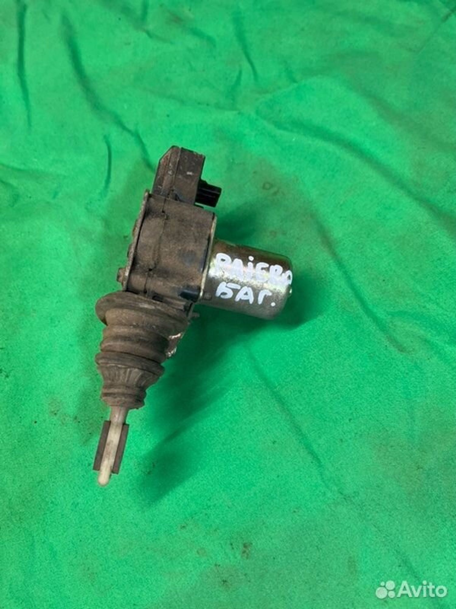 Активатор замка двери багажника Mitsubishi Pajero, 1050 рублей, Семиозерка