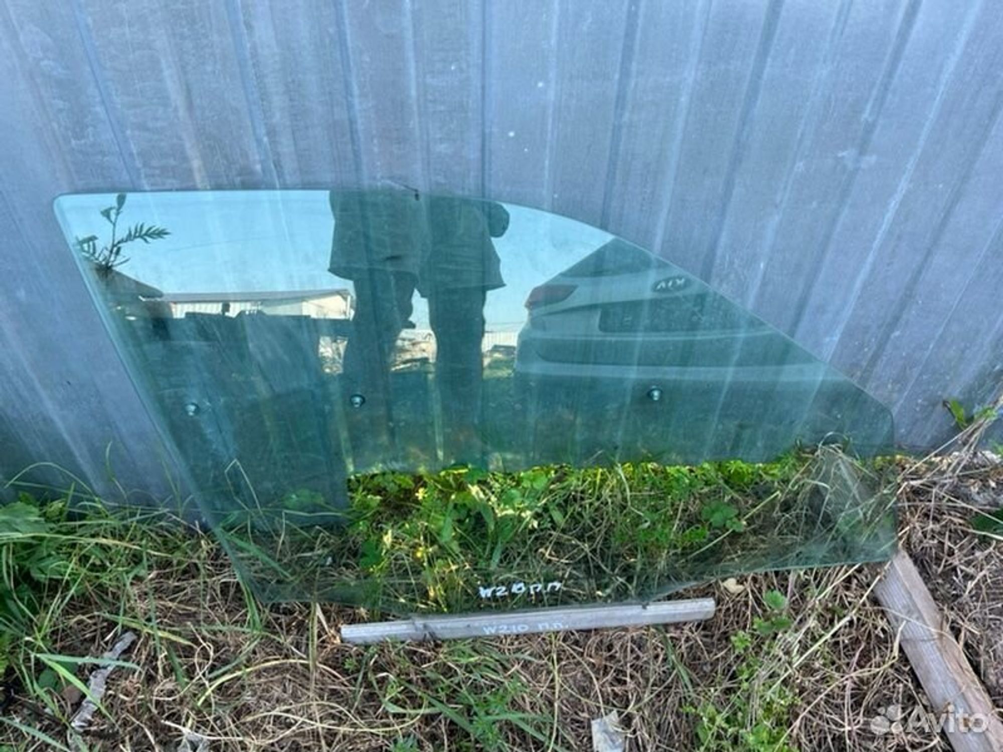 Стекло двери переднее правое Mercedes E240 W210, 1700 рублей, Семиозерка