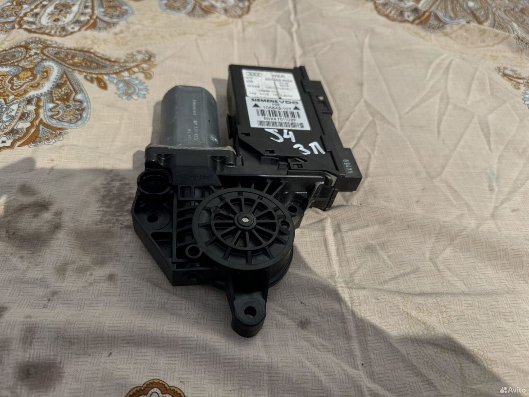 Моторчик стеклоподъемника задний правый Audi A4 S4, 1200 рублей, Семиозерка