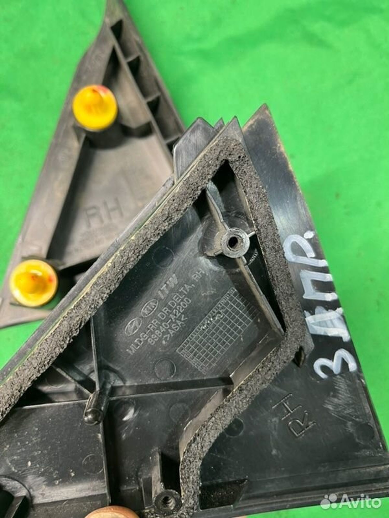 Треугольник на двери задний правый Kia Ceed JD, 950 рублей, Семиозерка