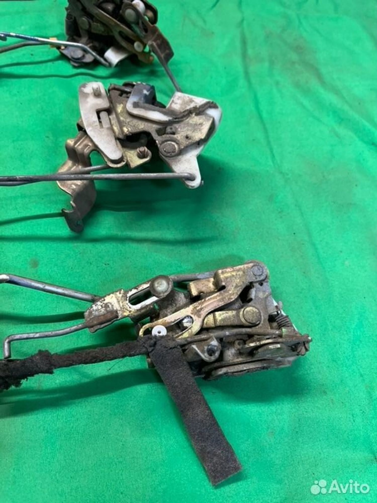 Замок боковой двери Mitsubishi Pajero 6G72 1993, 1000 рублей, Семиозерка