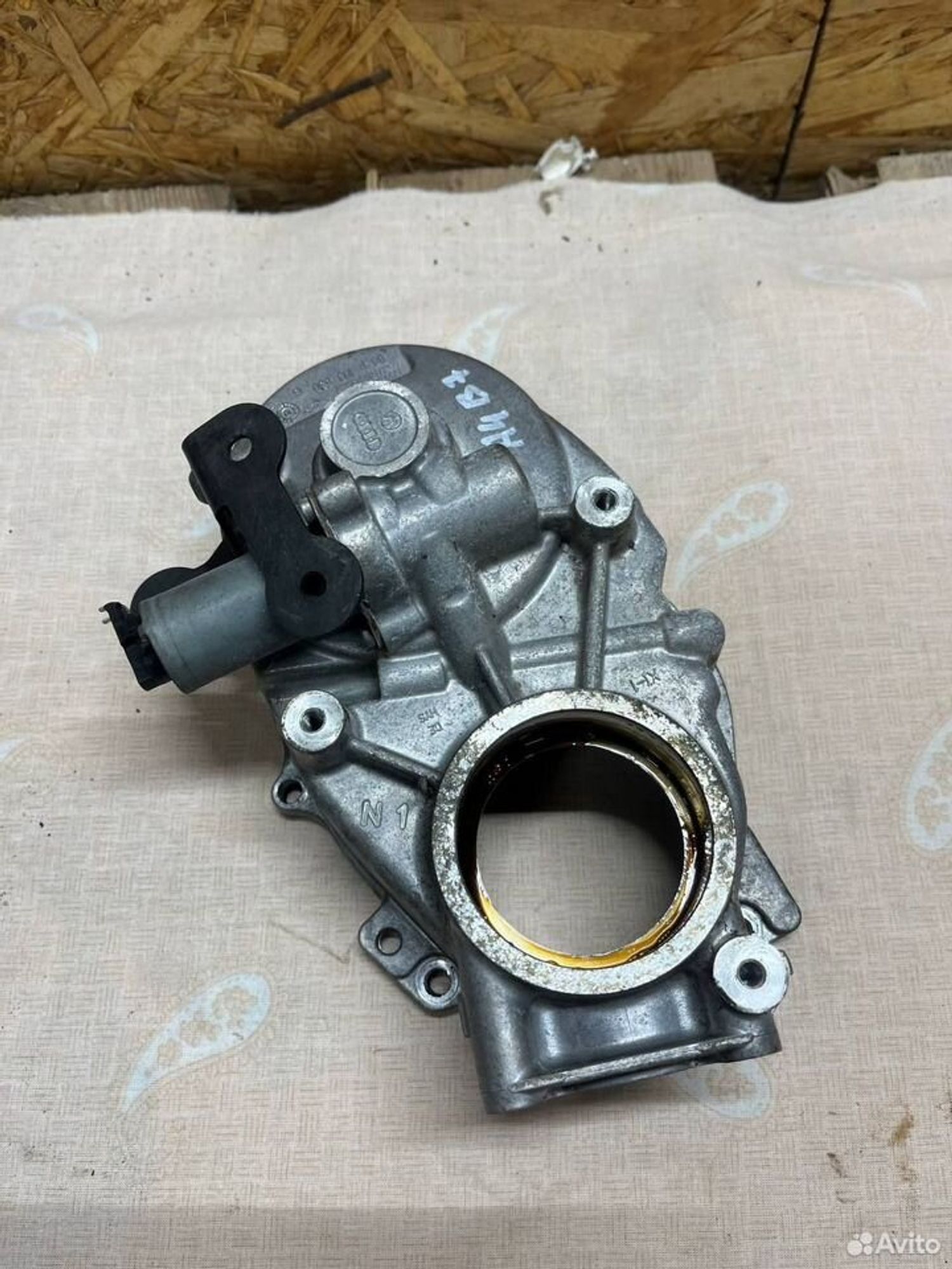 Боковая крышка распредвалов Audi / Volkswagen, 4200 рублей, Семиозерка