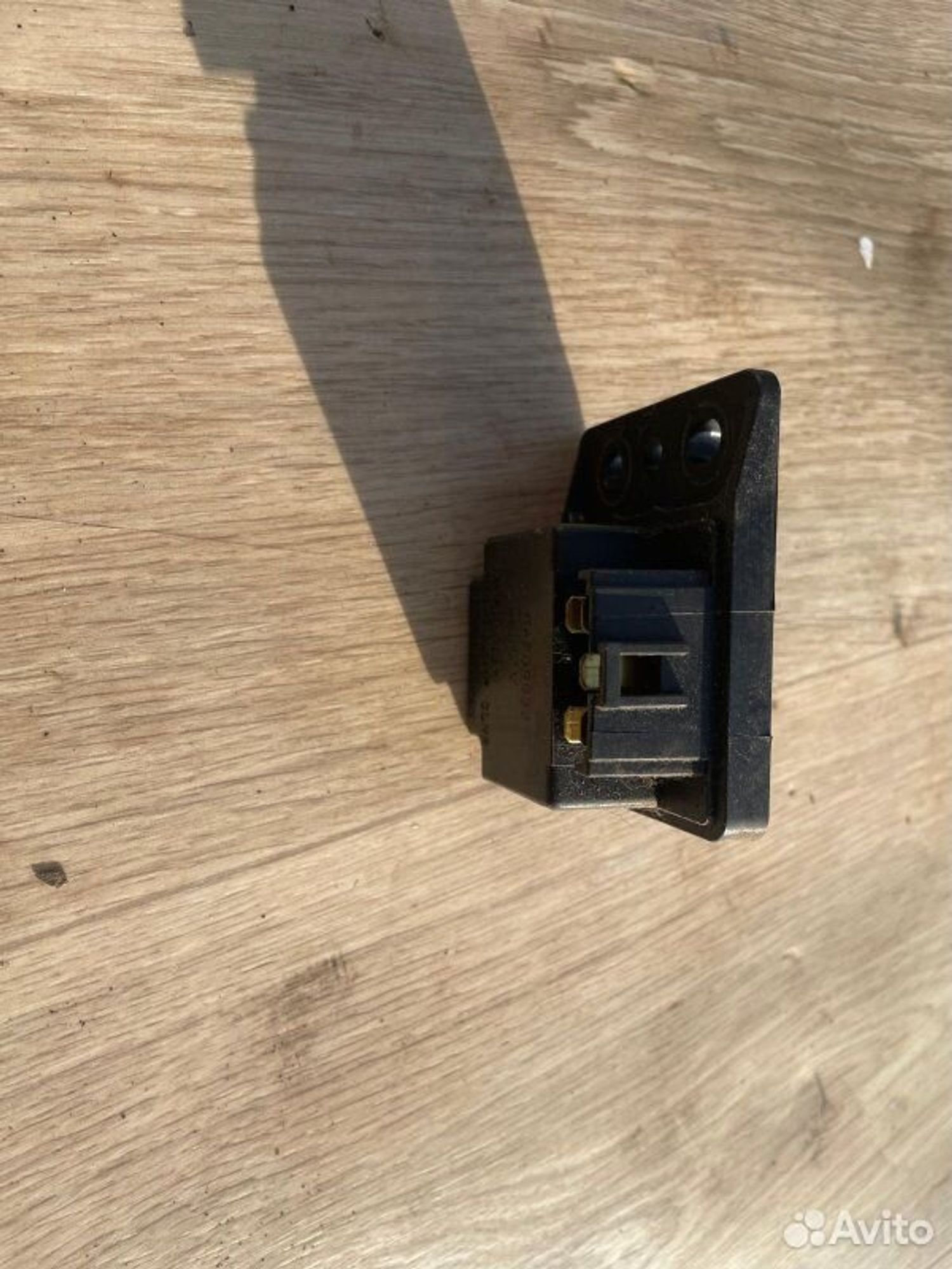 Реле фар Mitsubishi Pajero 6G72 1993, 700 рублей, Семиозерка