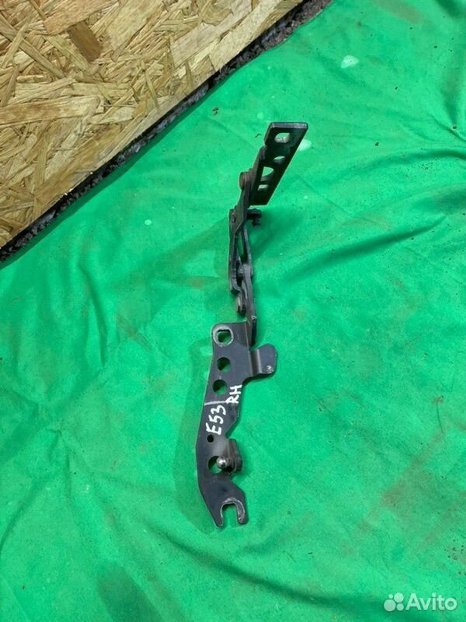 Петля капота правая Bmw X5 E53 M54B30 2002, 1500 рублей, Семиозерка