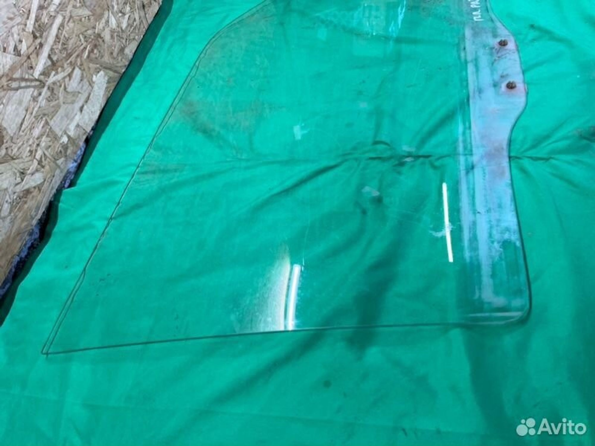 Стекло двери переднее левое Mitsubishi Pajero 6G72, 2000 рублей, Семиозерка