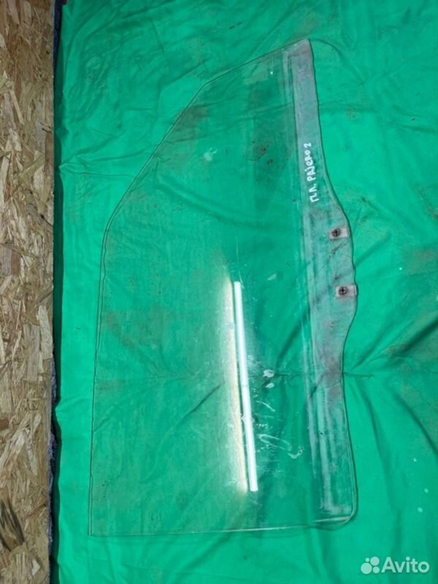 Стекло двери переднее левое Mitsubishi Pajero 6G72, 2000 рублей, Семиозерка