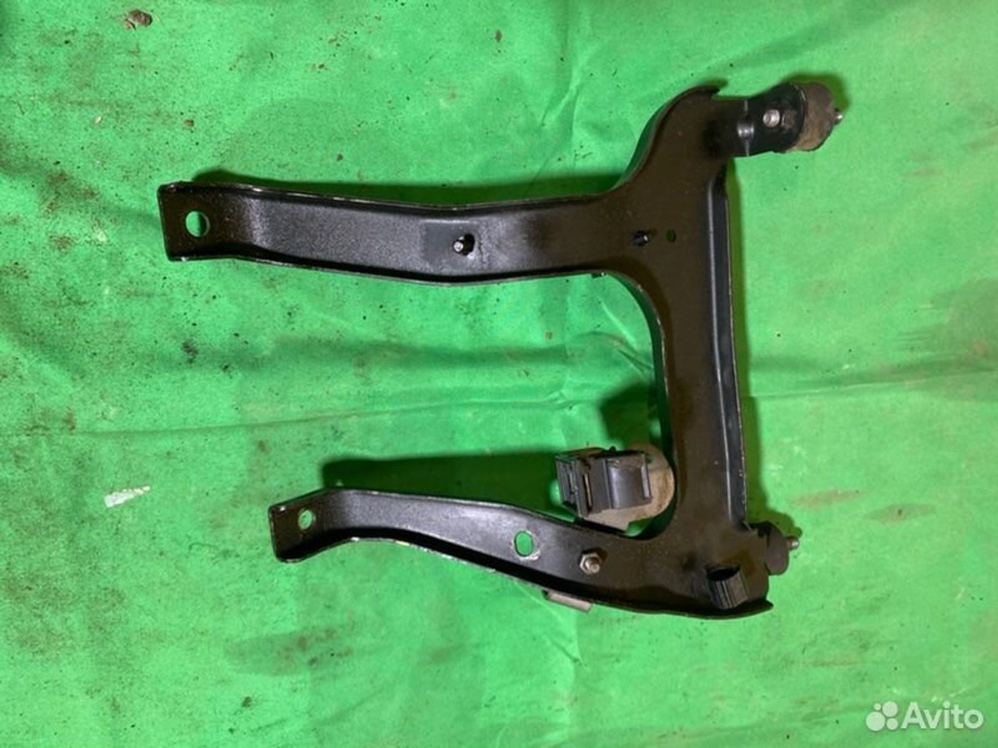 Крепление на двигателе Skoda Octavia A5 BVZ 2006, 1000 рублей, Семиозерка