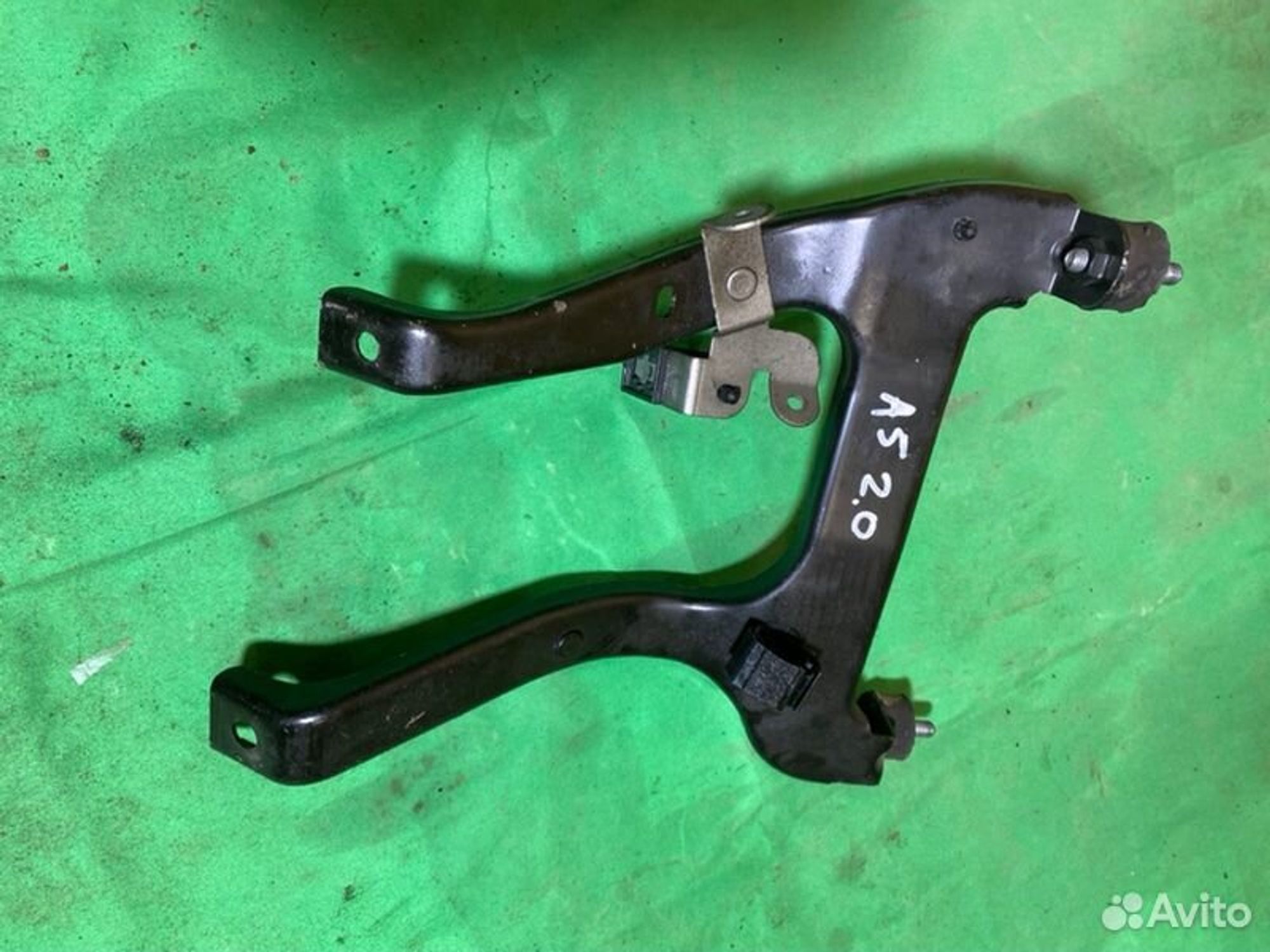 Крепление на двигателе Skoda Octavia A5 BVZ 2006, 1000 рублей, Семиозерка