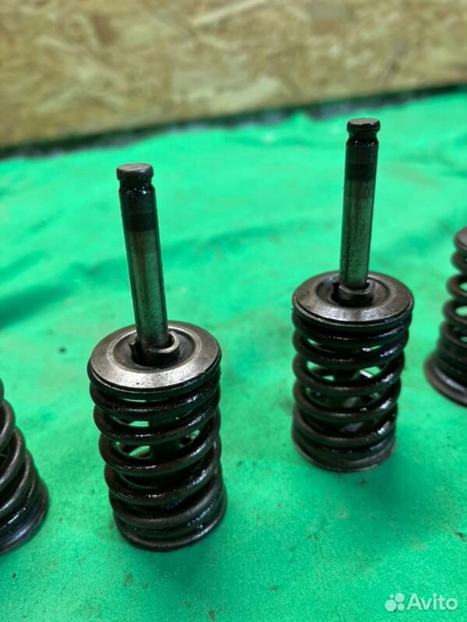 Клапан выпускной Mitsubishi Pajero 6G72 1993, 1200 рублей, Семиозерка