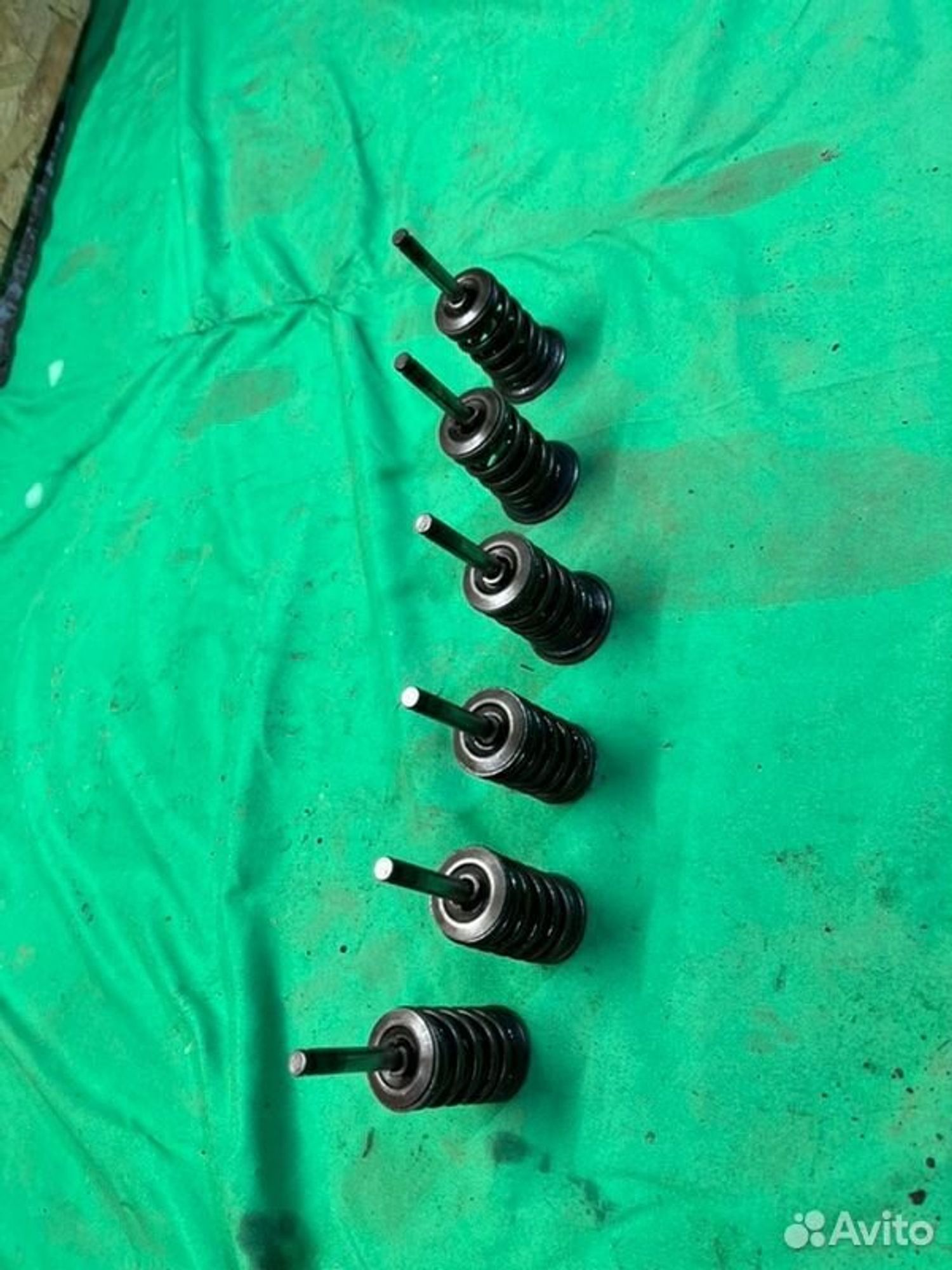 Клапан выпускной Mitsubishi Pajero 6G72 1993, 1200 рублей, Семиозерка