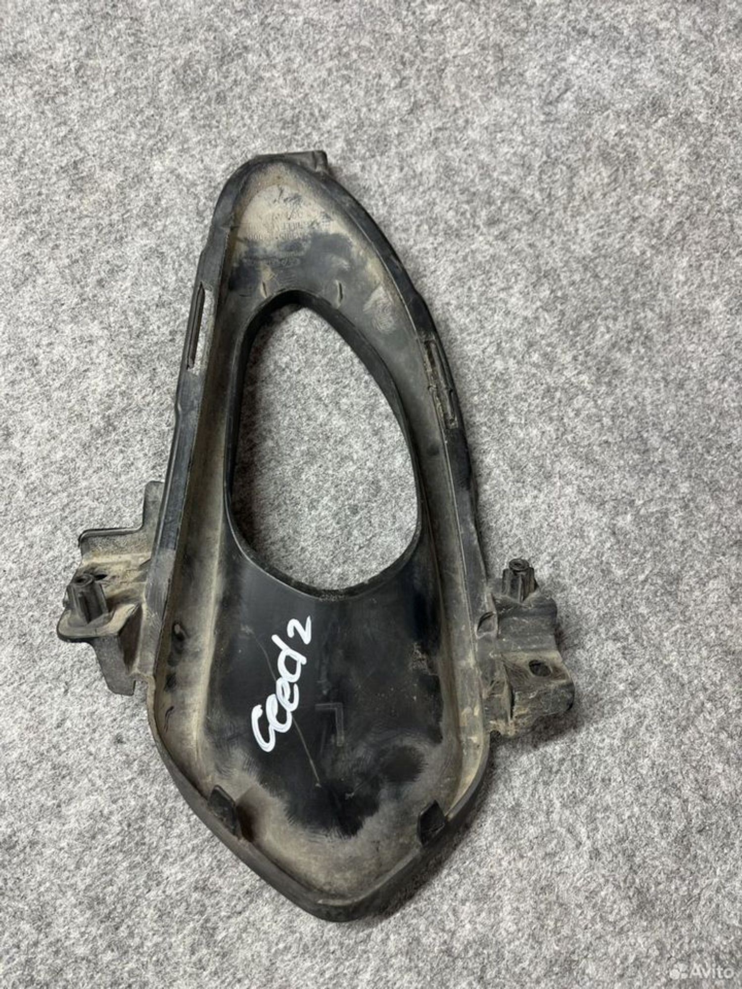 Рамка птф Kia Ceed Левая, 1000 рублей, Семиозерка