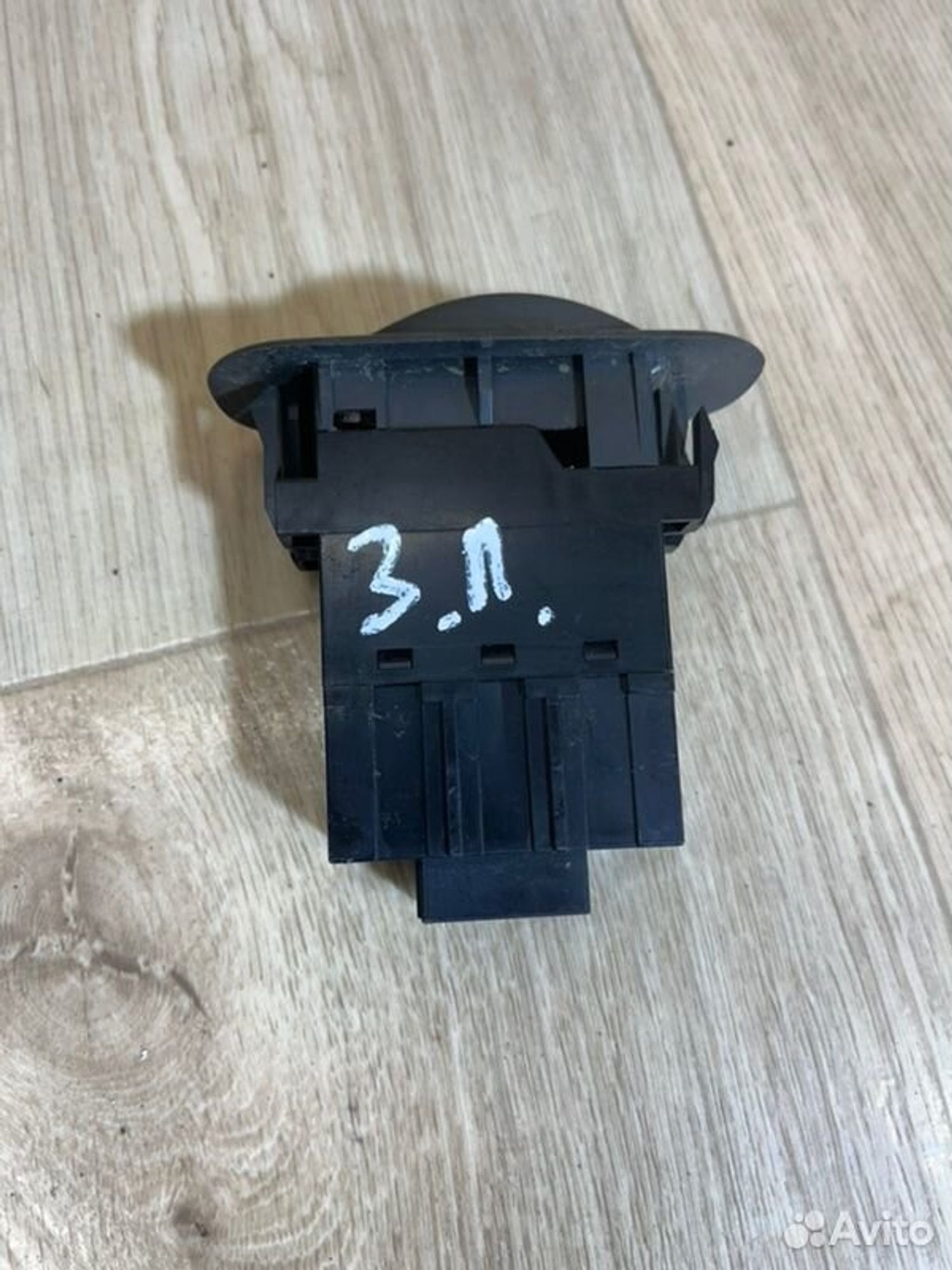 Кнопка стеклоподъемника Mitsubishi Galant E54A, 900 рублей, Семиозерка