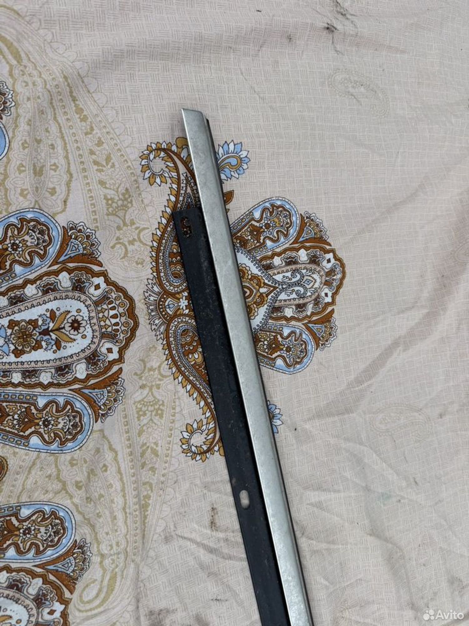 Молдинг стекла задний левый Audi S4 B6 A4 B7, 1000 рублей, Семиозерка