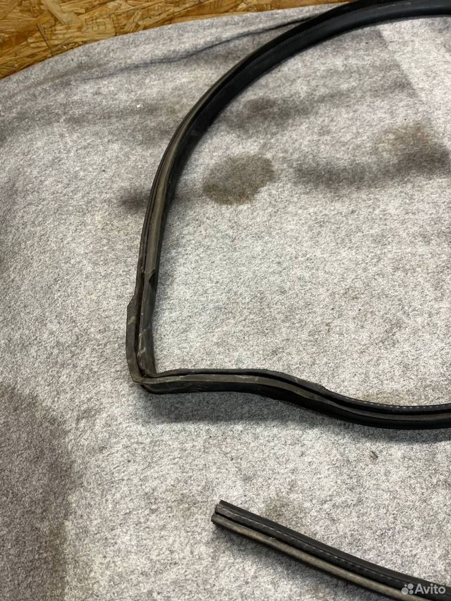 Уплотнительная резинка под капотом BMW E53, 1200 рублей, Семиозерка