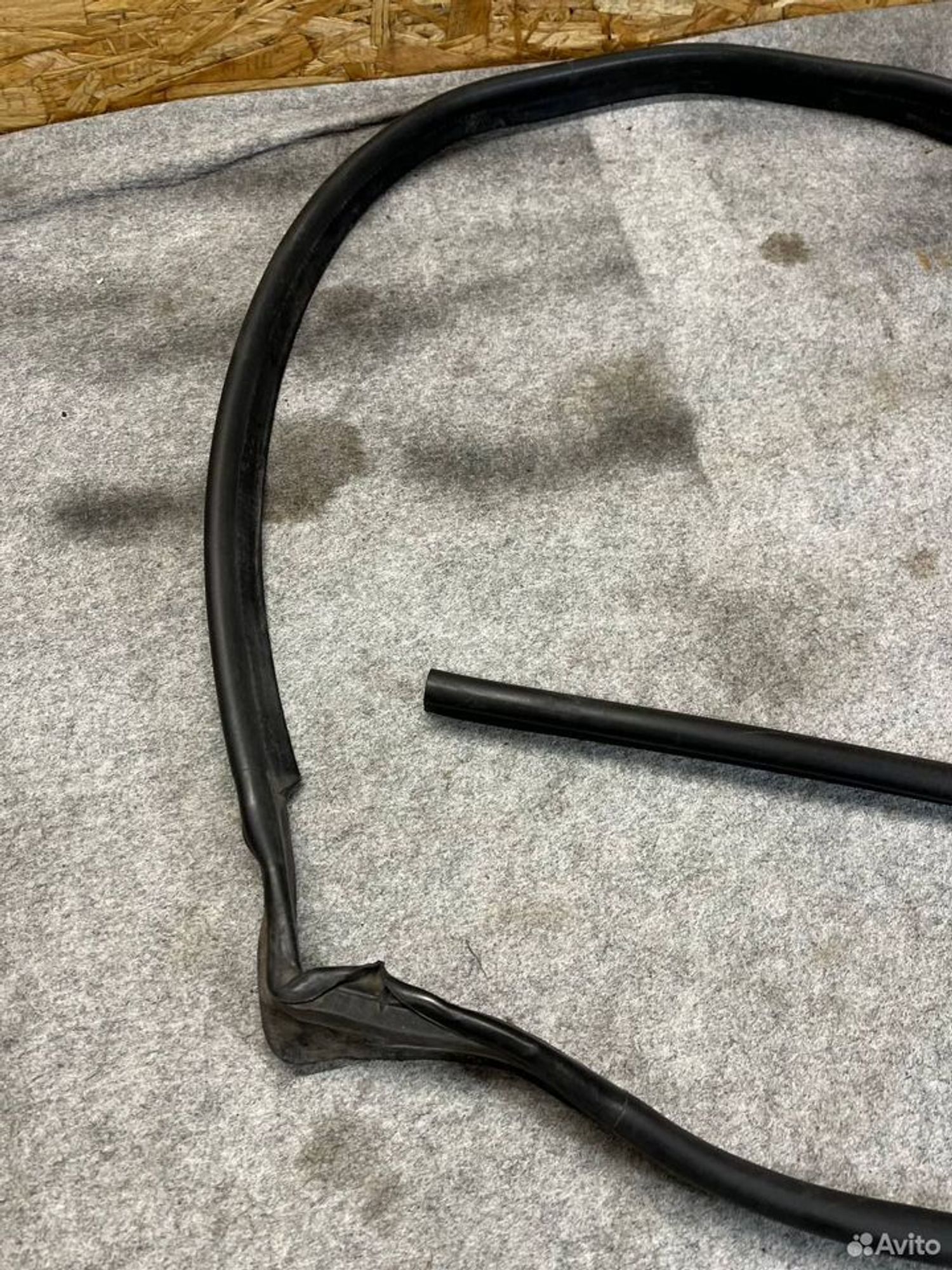 Уплотнительная резинка под капотом BMW E53, 1200 рублей, Семиозерка