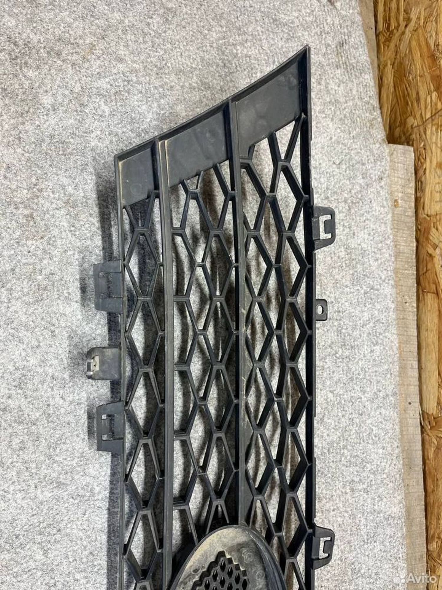 Решетка радиатора LADA vesta, 1000 рублей, Семиозерка