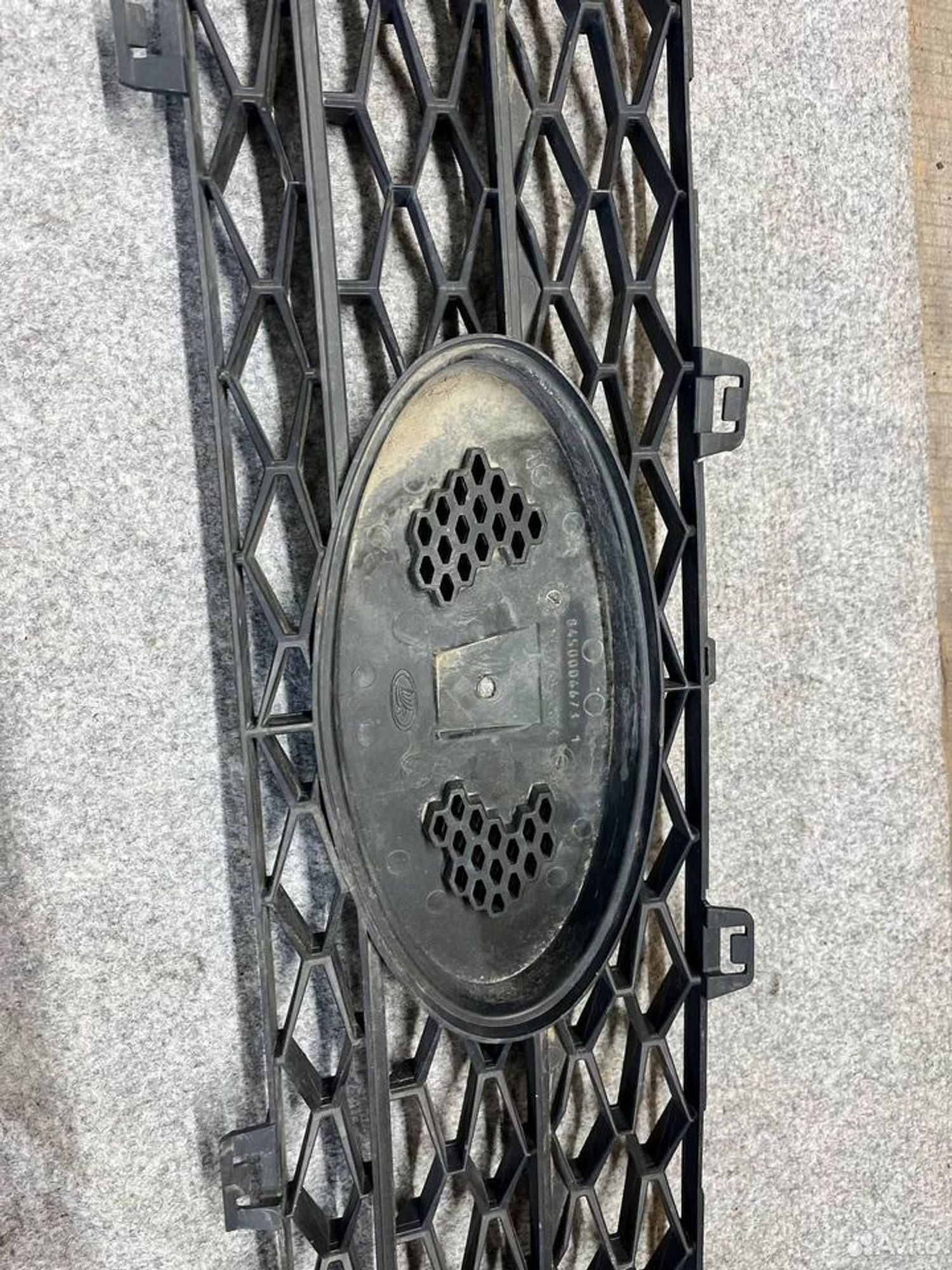 Решетка радиатора LADA vesta, 1000 рублей, Семиозерка