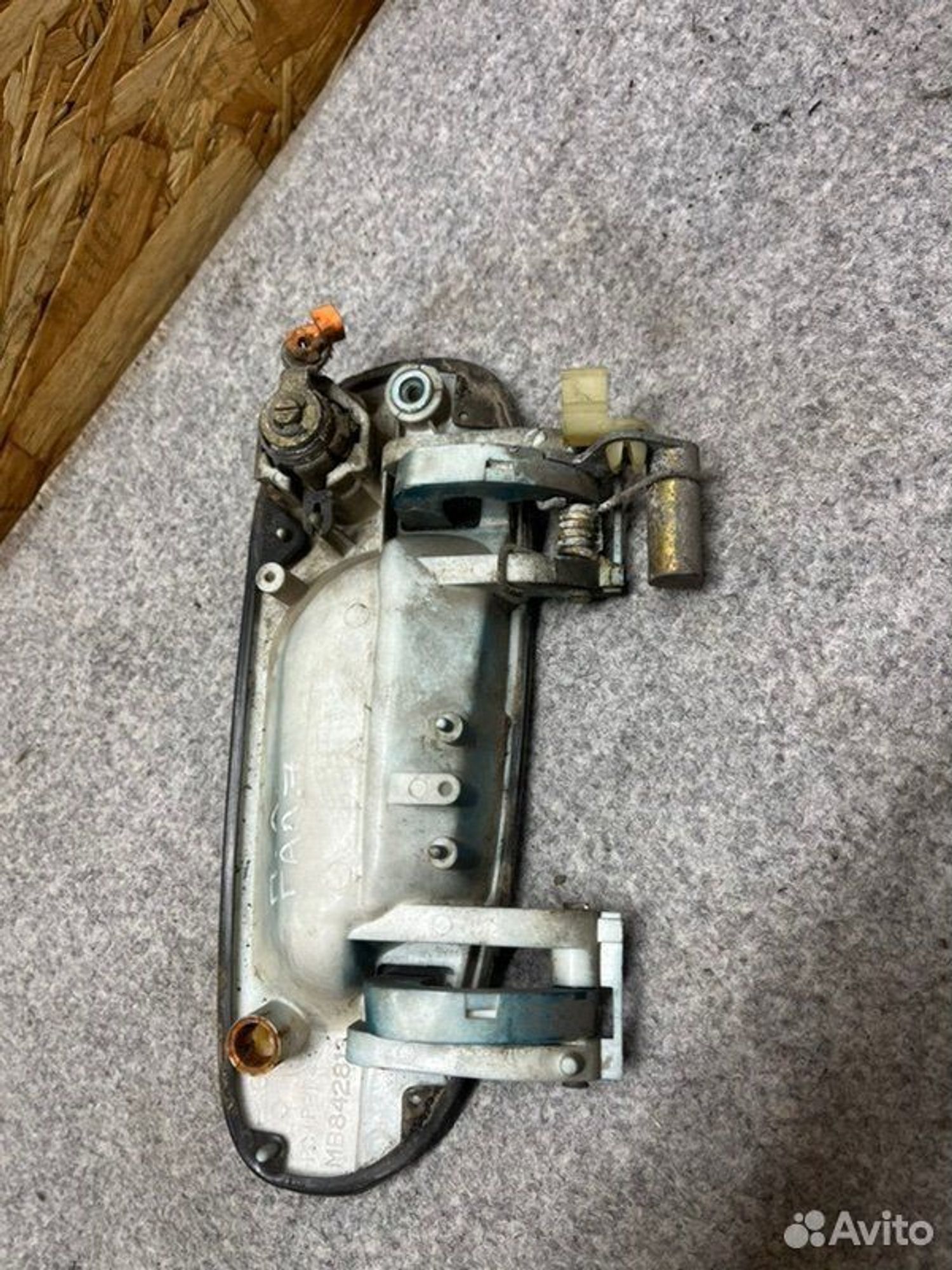 Ручка двери внешняя передняя левая Mitsubishi, 1000 рублей, Семиозерка