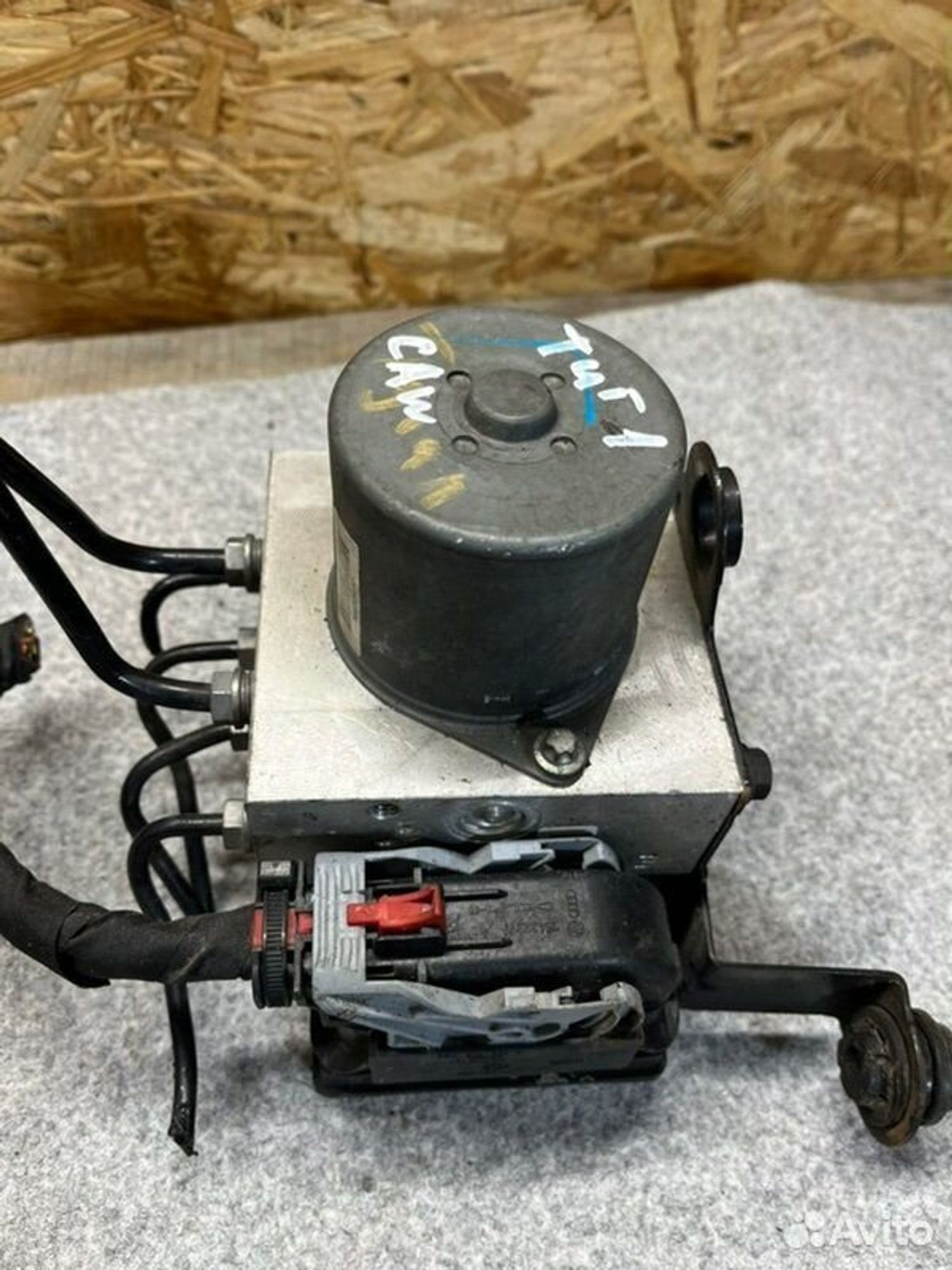 Блок ABS Volkswagen Tiguan SUV NF CAW 2011, 4500 рублей, Семиозерка