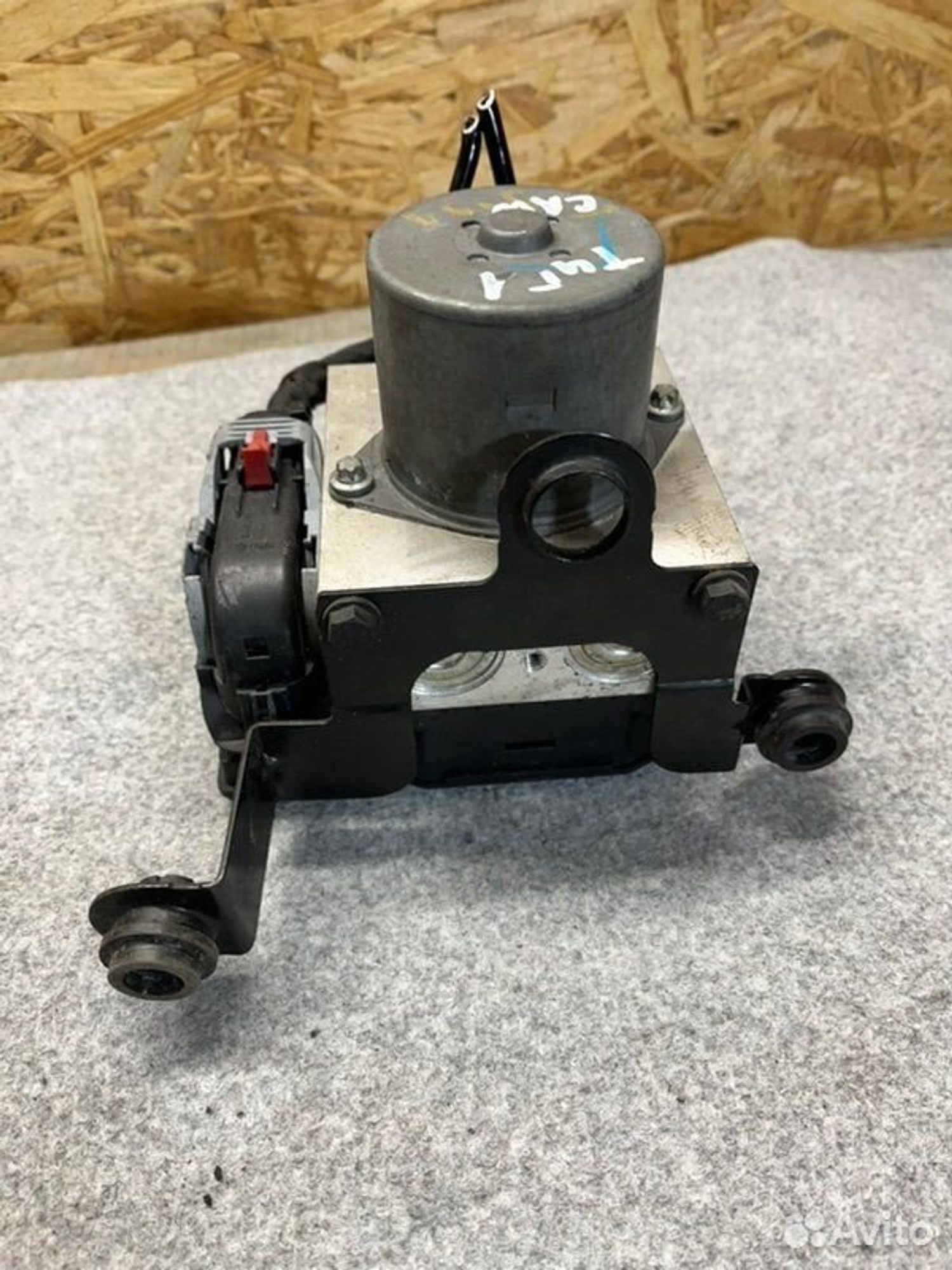 Блок ABS Volkswagen Tiguan SUV NF CAW 2011, 4500 рублей, Семиозерка