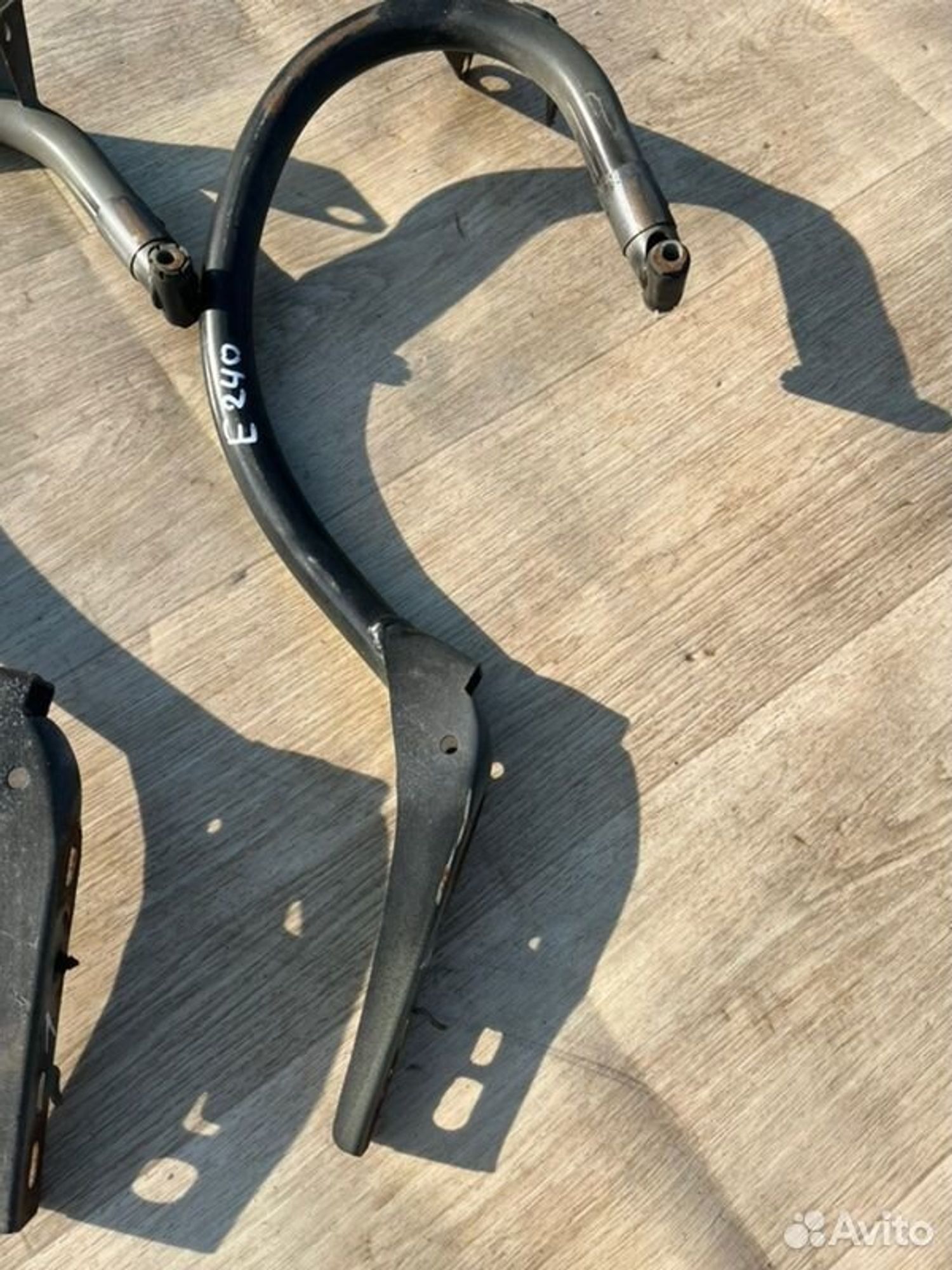 Петля крышки багажника Mercedes E240 W210 M112911, 600 рублей, Семиозерка