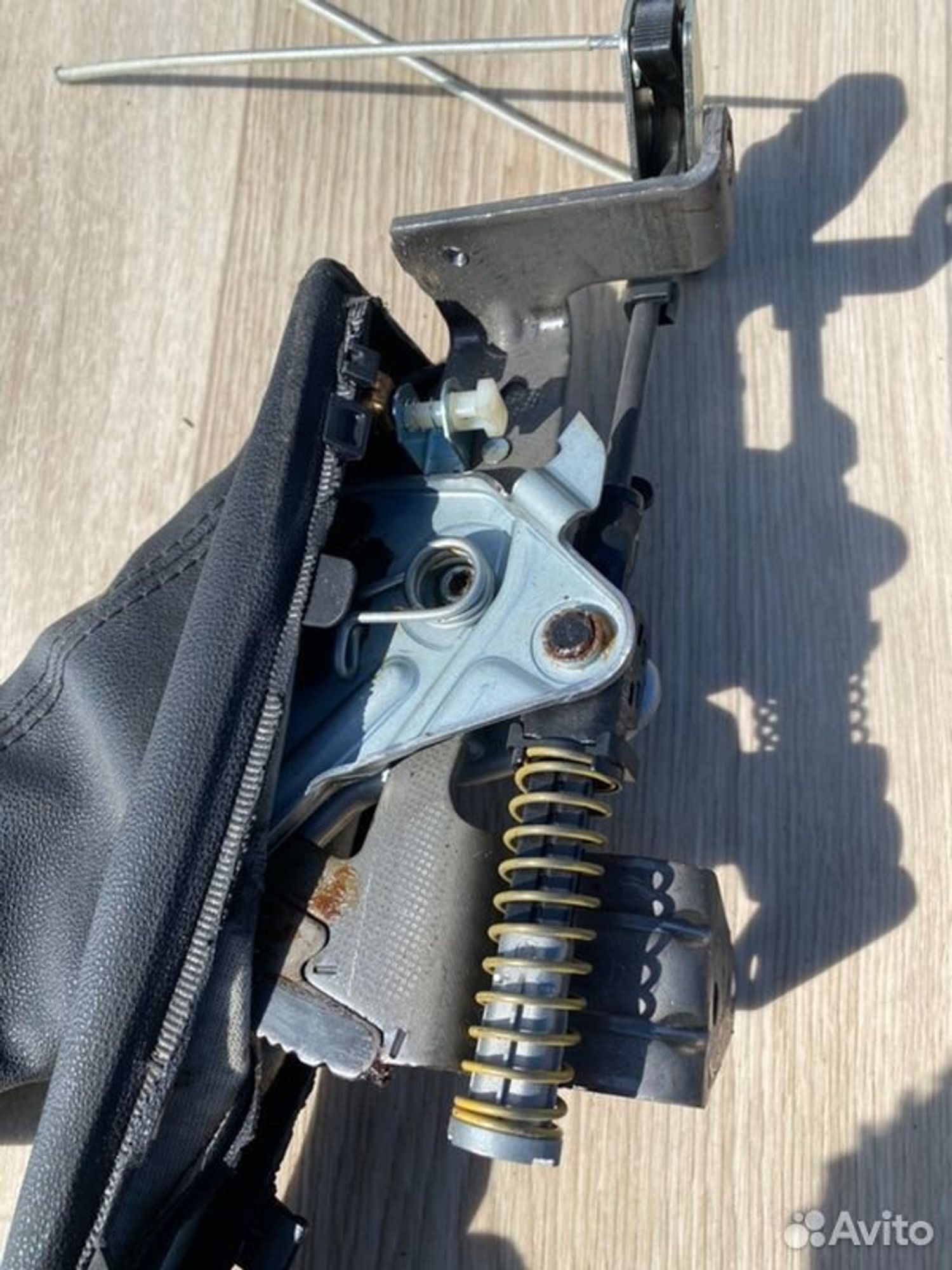 Механизм ручника Bmw 1 E87 M47D20 2006, 2200 рублей, Семиозерка