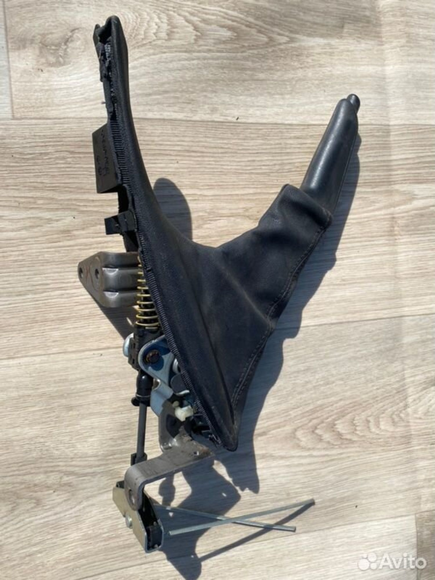 Механизм ручника Bmw 1 E87 M47D20 2006, 2200 рублей, Семиозерка