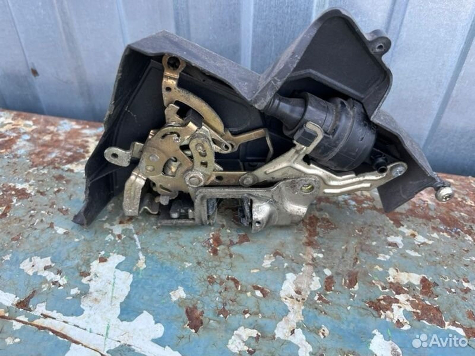 Замок боковой двери задний левый Mercedes E240, 1500 рублей, Семиозерка