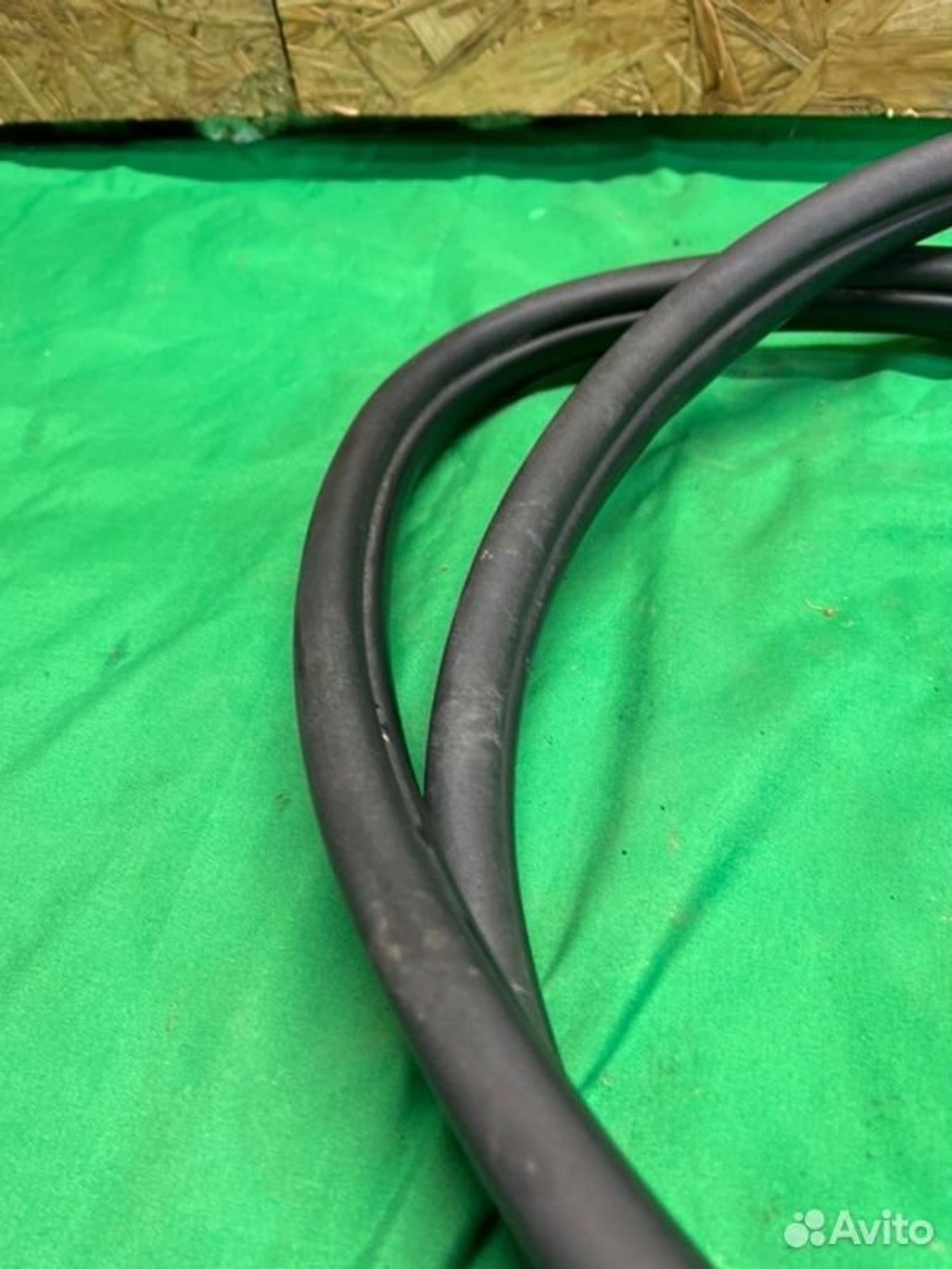 Уплотнительная резинка боковой двери задняя левая, 1000 рублей, Семиозерка