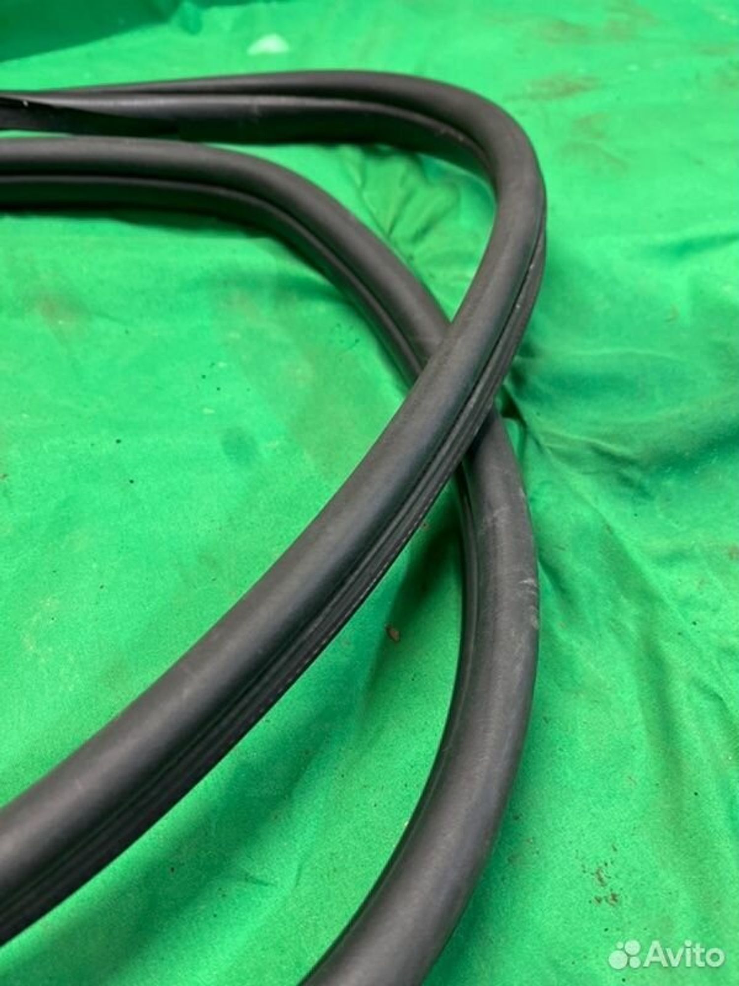 Уплотнительная резинка боковой двери задняя левая, 1000 рублей, Семиозерка
