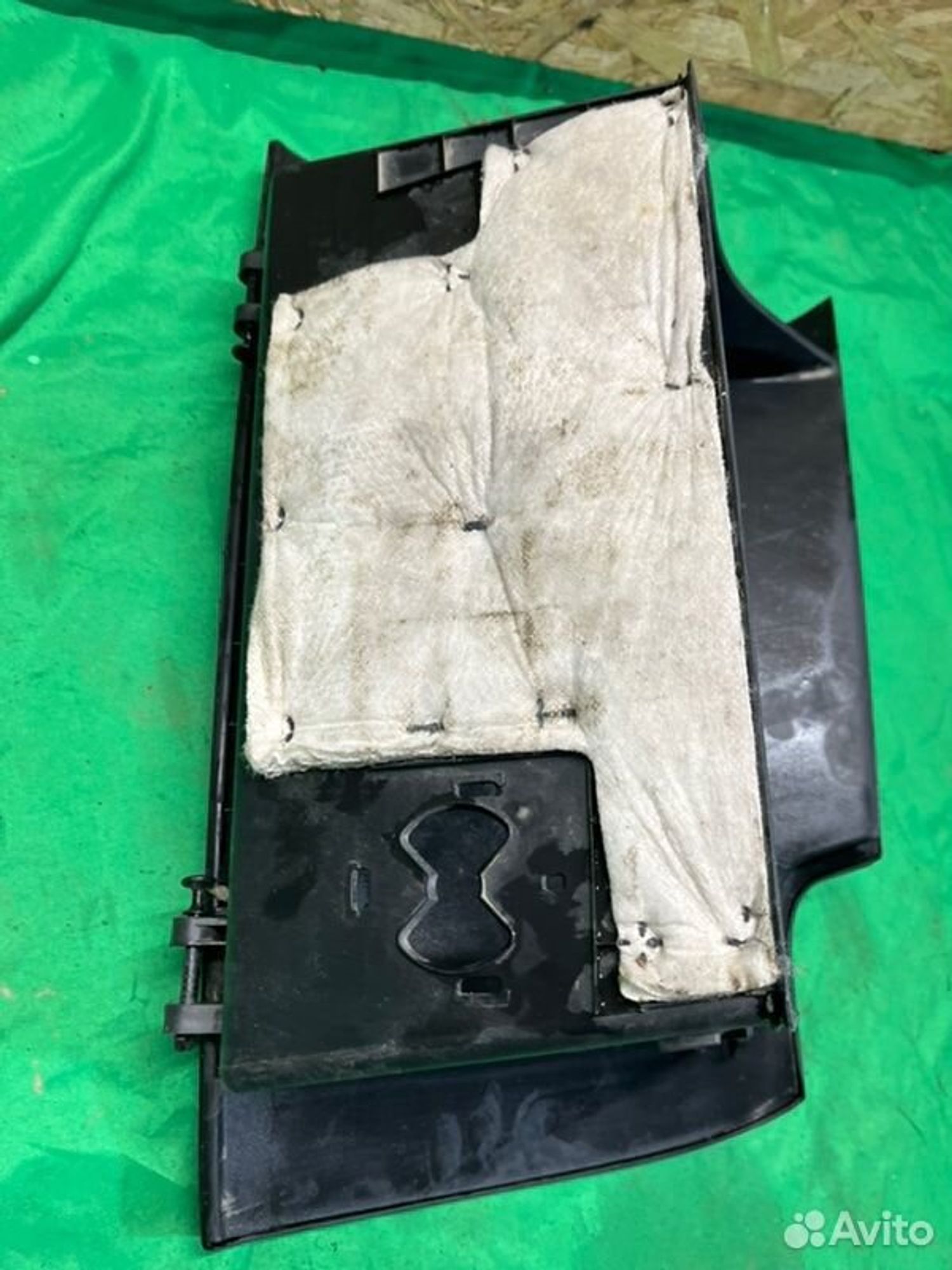 Бардачок Kia Ceed JD G4FG 2013, 1300 рублей, Семиозерка