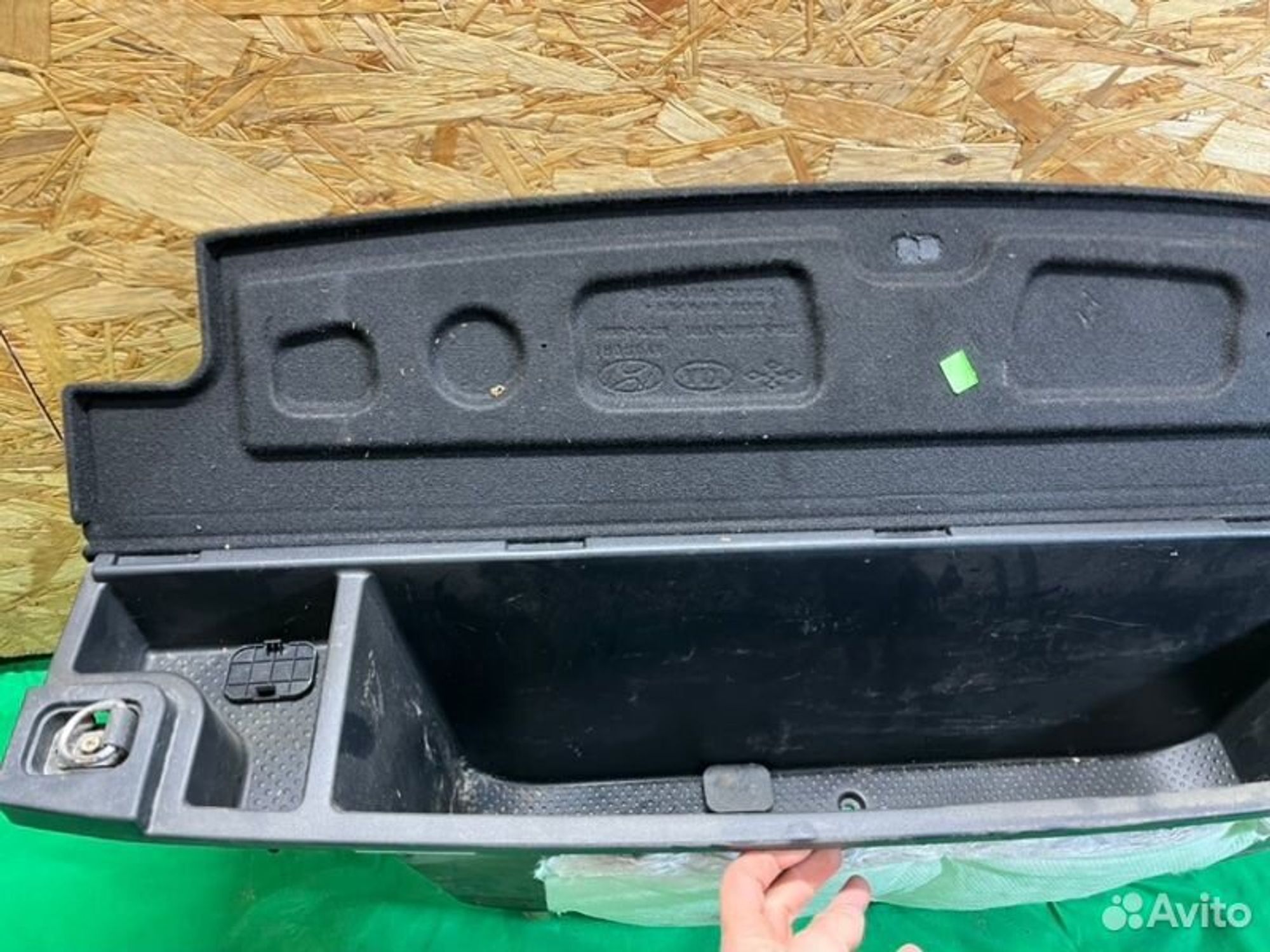 Вещевой ящик Kia Ceed JD G4FG 2013, 2000 рублей, Семиозерка