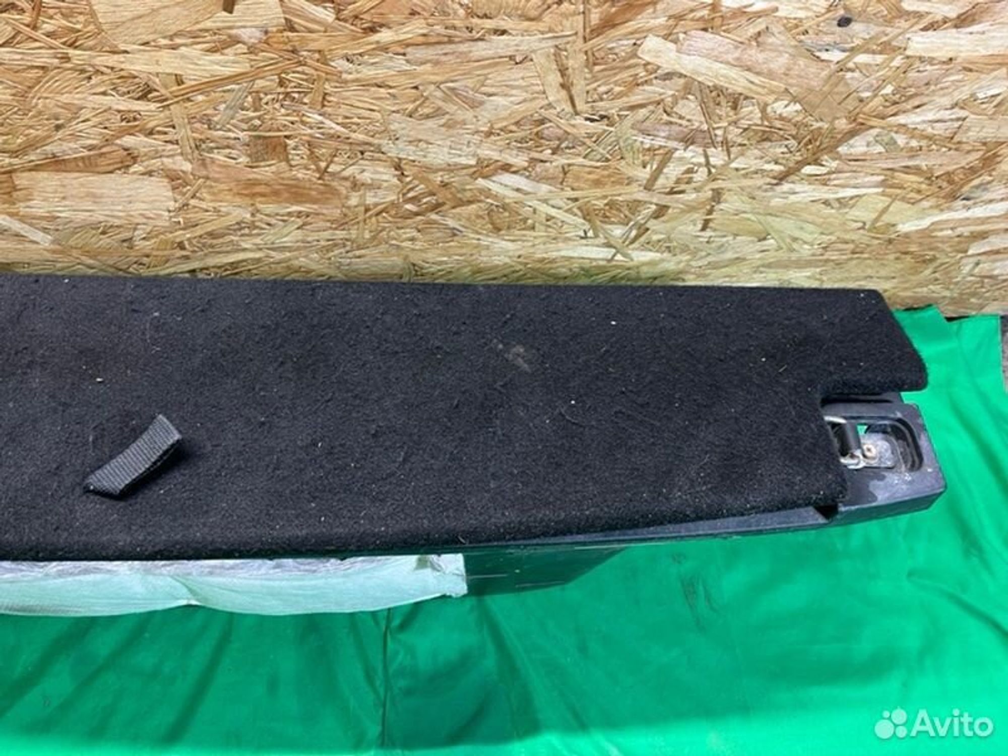 Вещевой ящик Kia Ceed JD G4FG 2013, 2000 рублей, Семиозерка