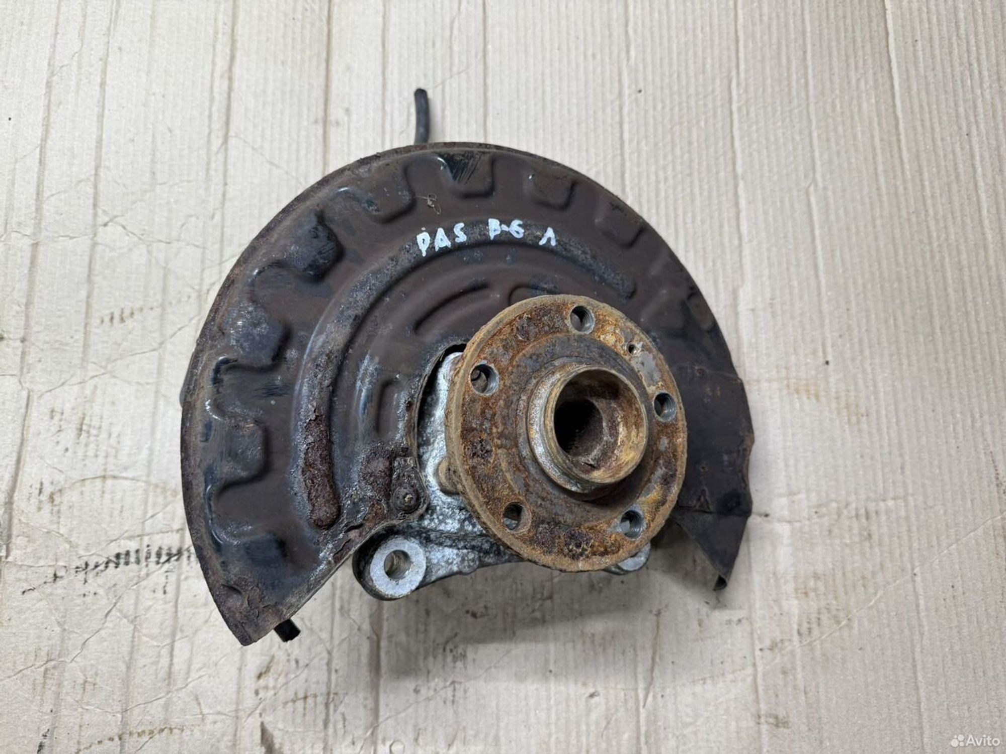 Кулак поворотный левый Passat B6, 3900 рублей, Семиозерка