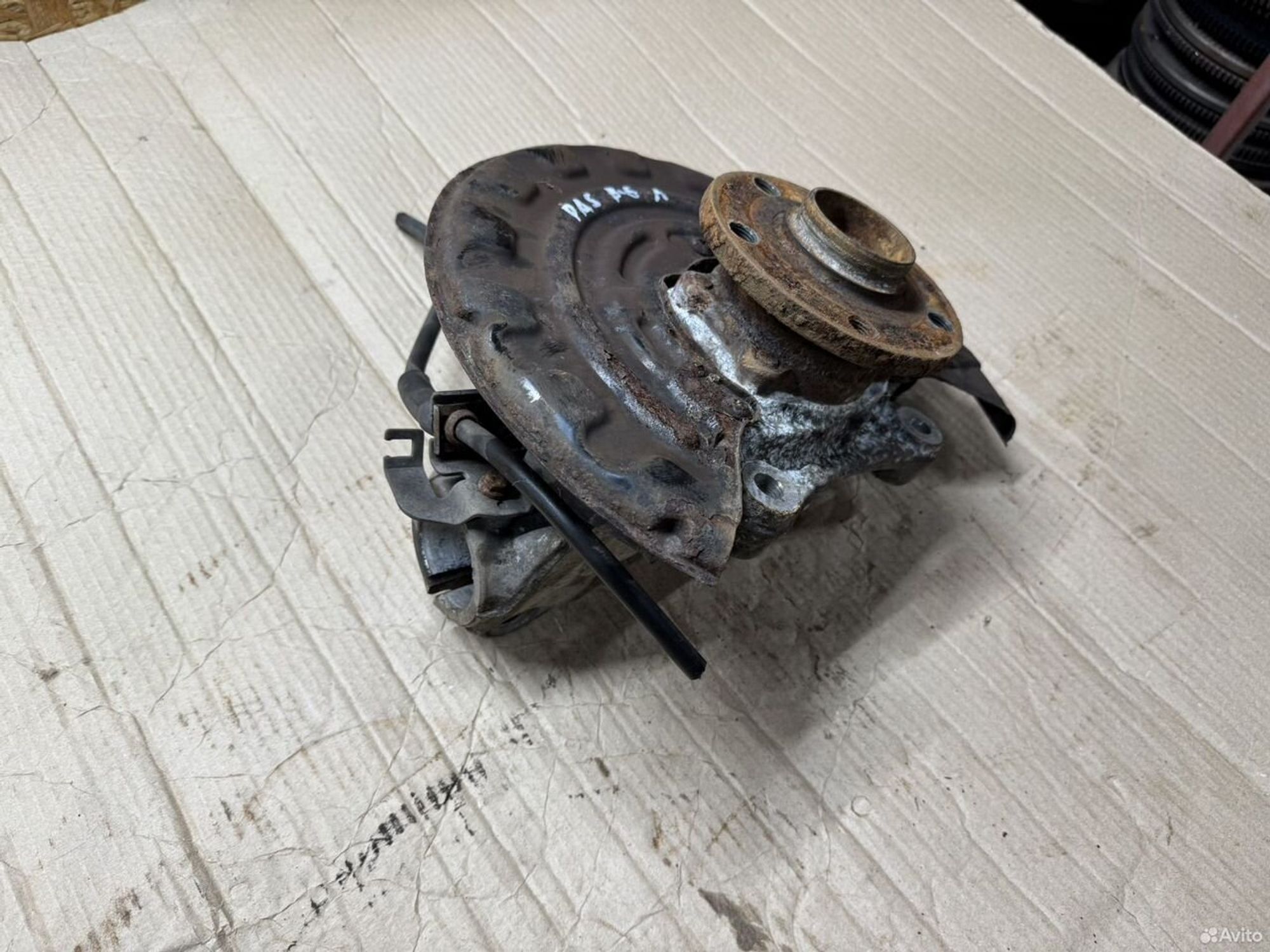 Кулак поворотный левый Passat B6, 3900 рублей, Семиозерка