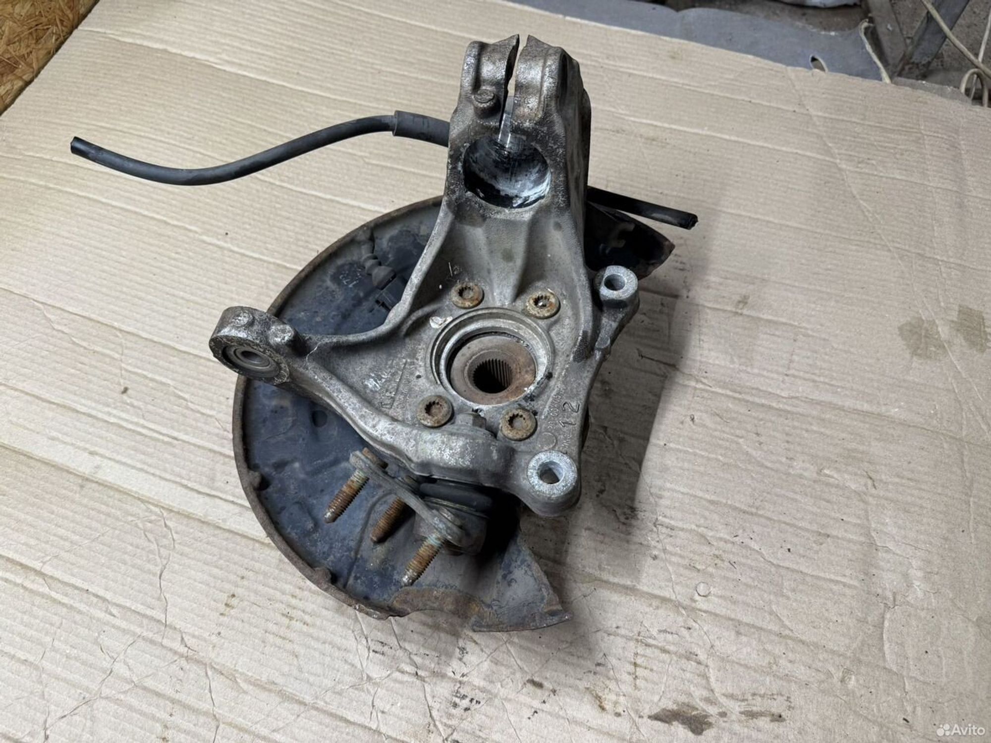 Кулак поворотный левый Passat B6, 3900 рублей, Семиозерка