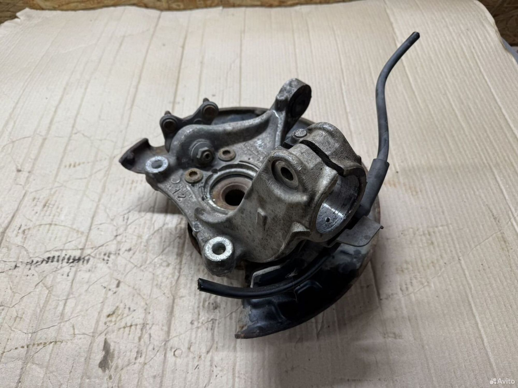 Кулак поворотный левый Passat B6, 3900 рублей, Семиозерка