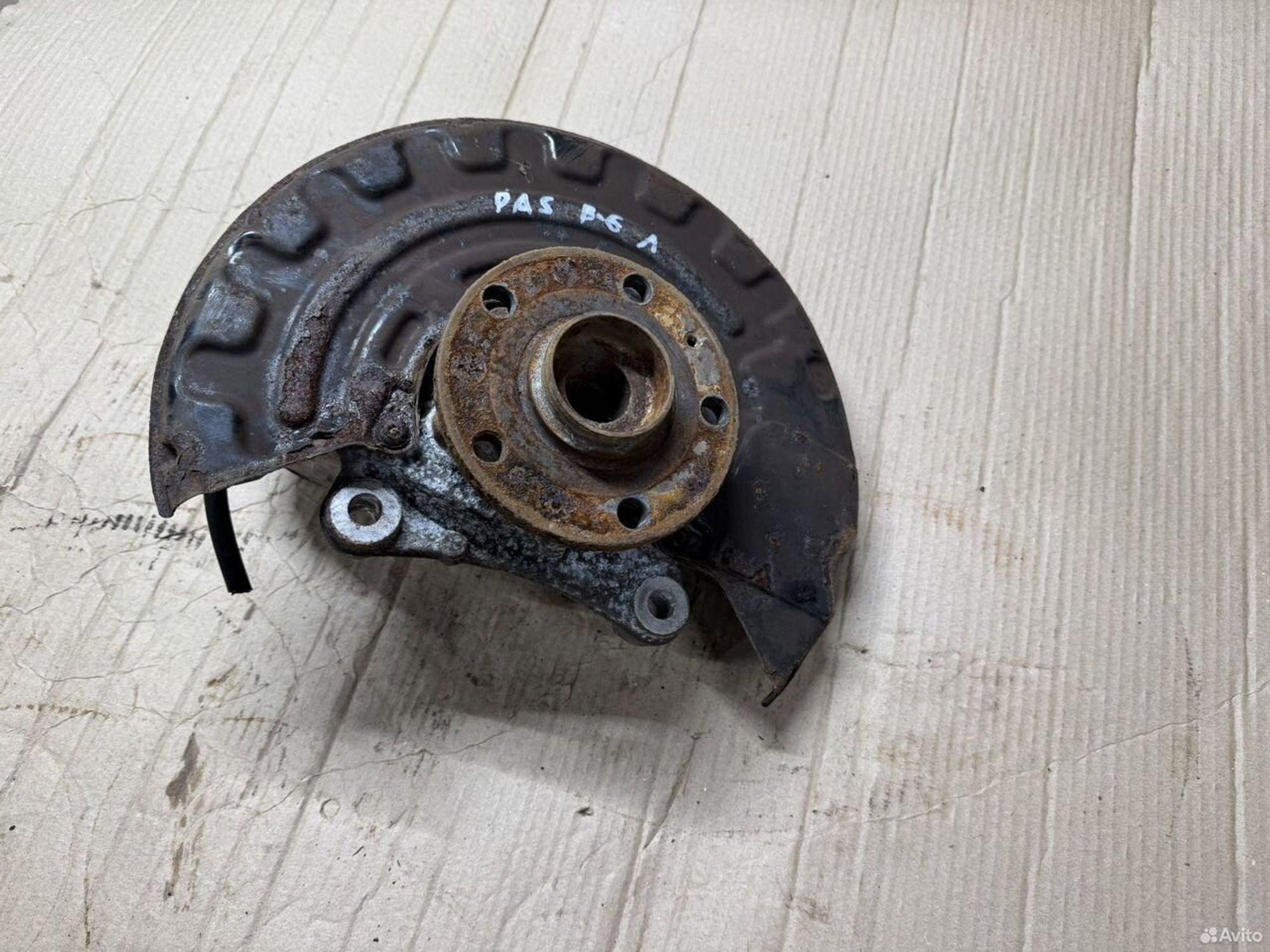 Кулак поворотный левый Passat B6, 3900 рублей, Семиозерка