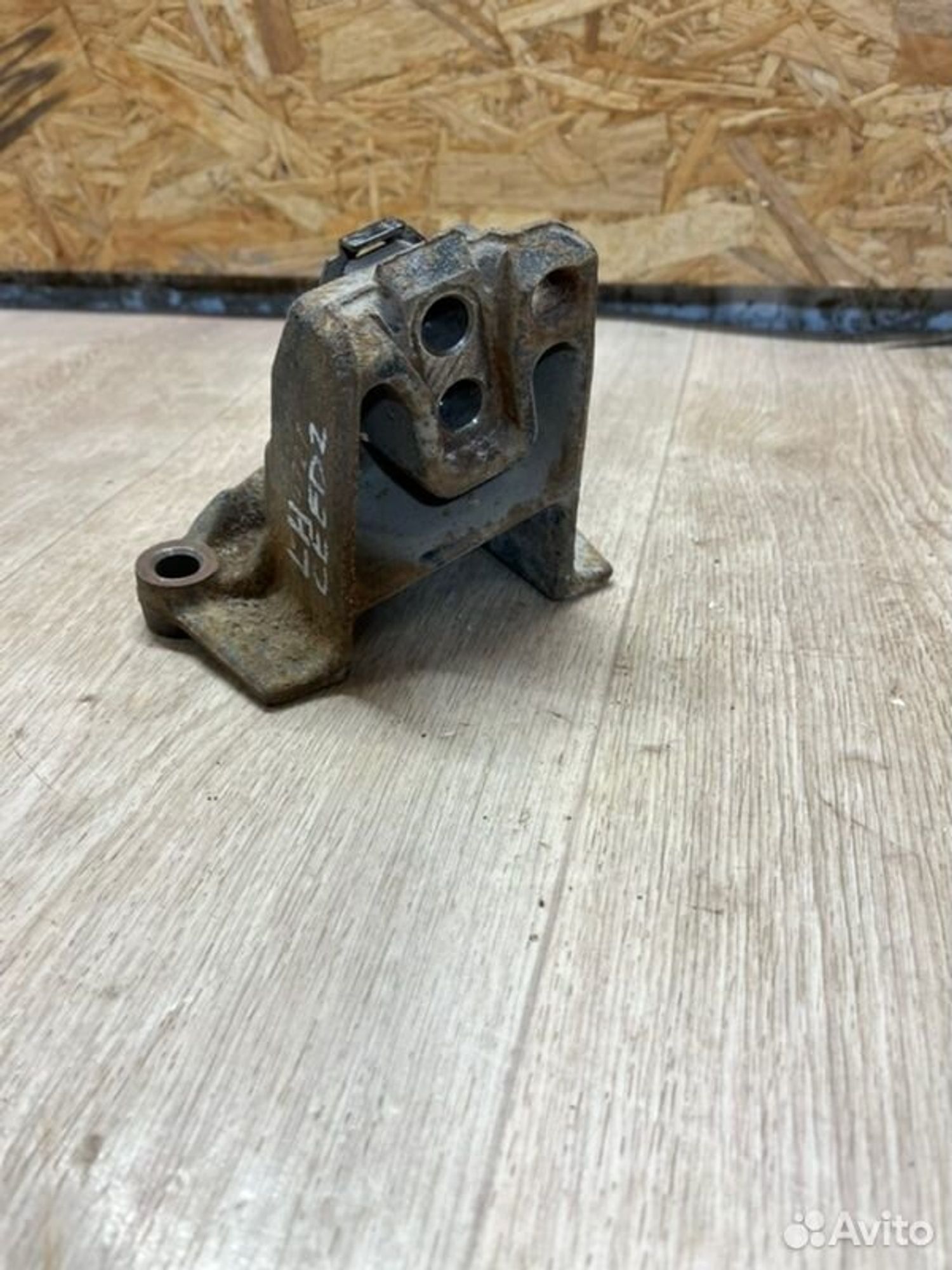 Крепление опоры двигателя левое Kia Ceed JD G4FG, 1200 рублей, Семиозерка