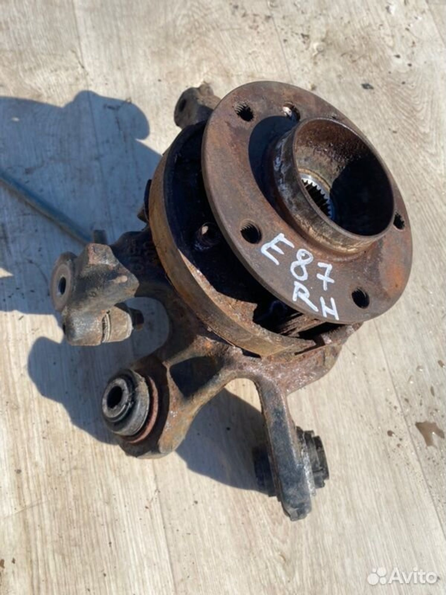 Кулак поворотный задний правый Bmw 1 E87 M47D20, 3000 рублей, Семиозерка