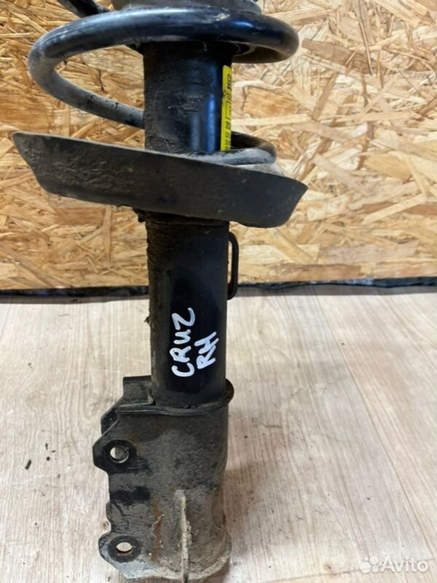 Стойка подвески передняя правая Chevrolet Cruz, 4200 рублей, Семиозерка