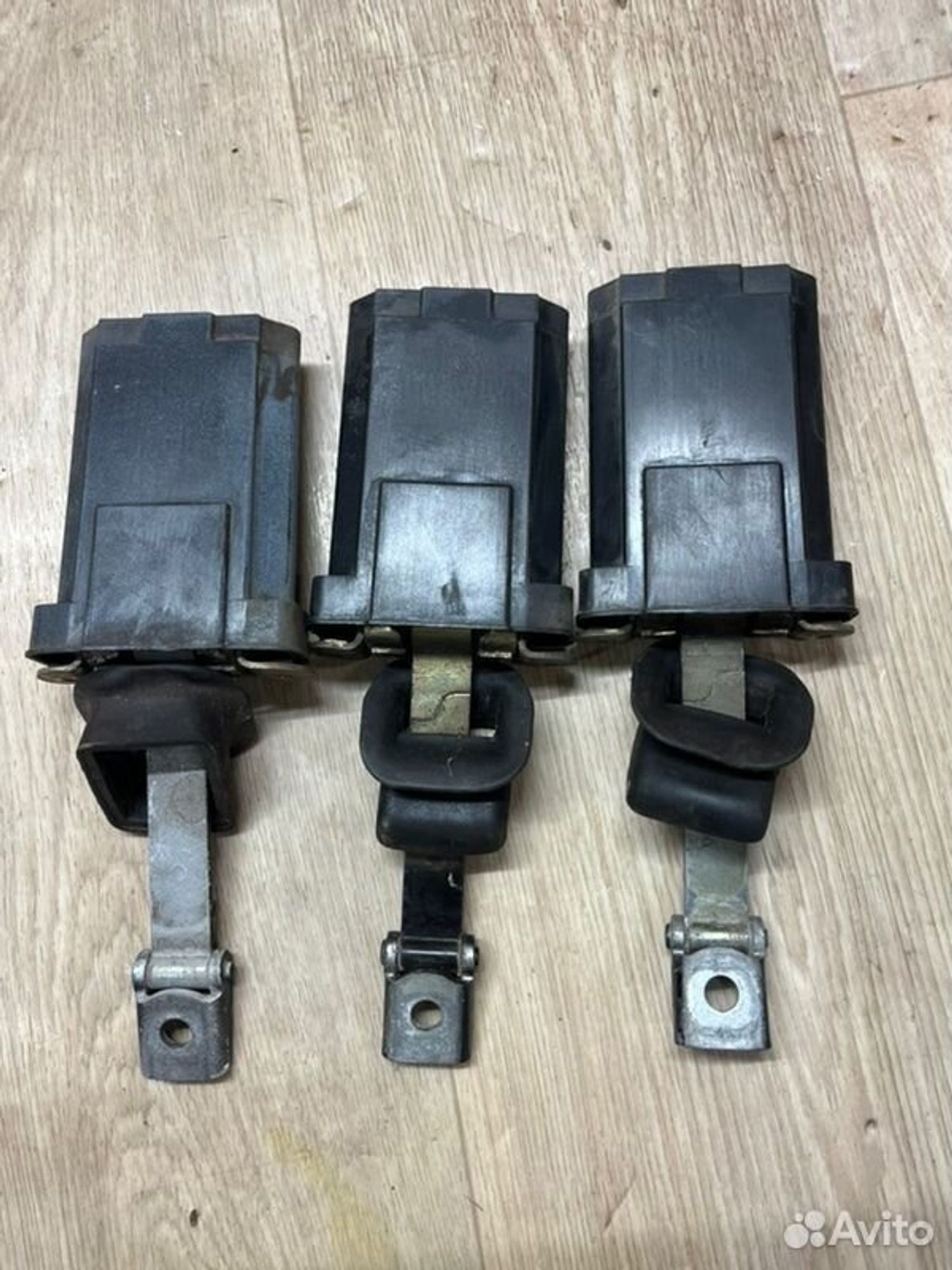 Ограничитель двери Mercedes E240 W210 M112911 1998, 1000 рублей, Семиозерка