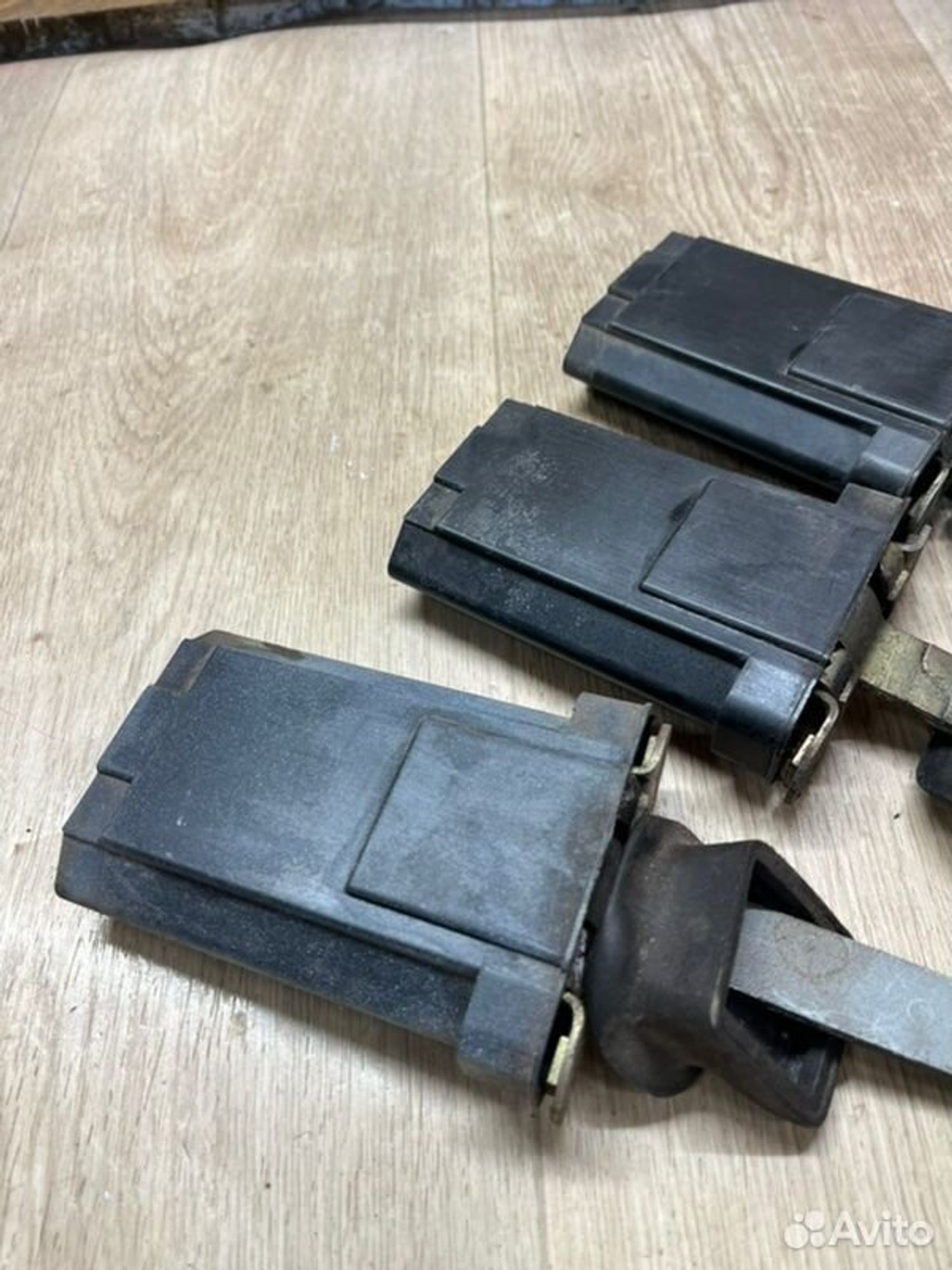 Ограничитель двери Mercedes E240 W210 M112911 1998, 1000 рублей, Семиозерка