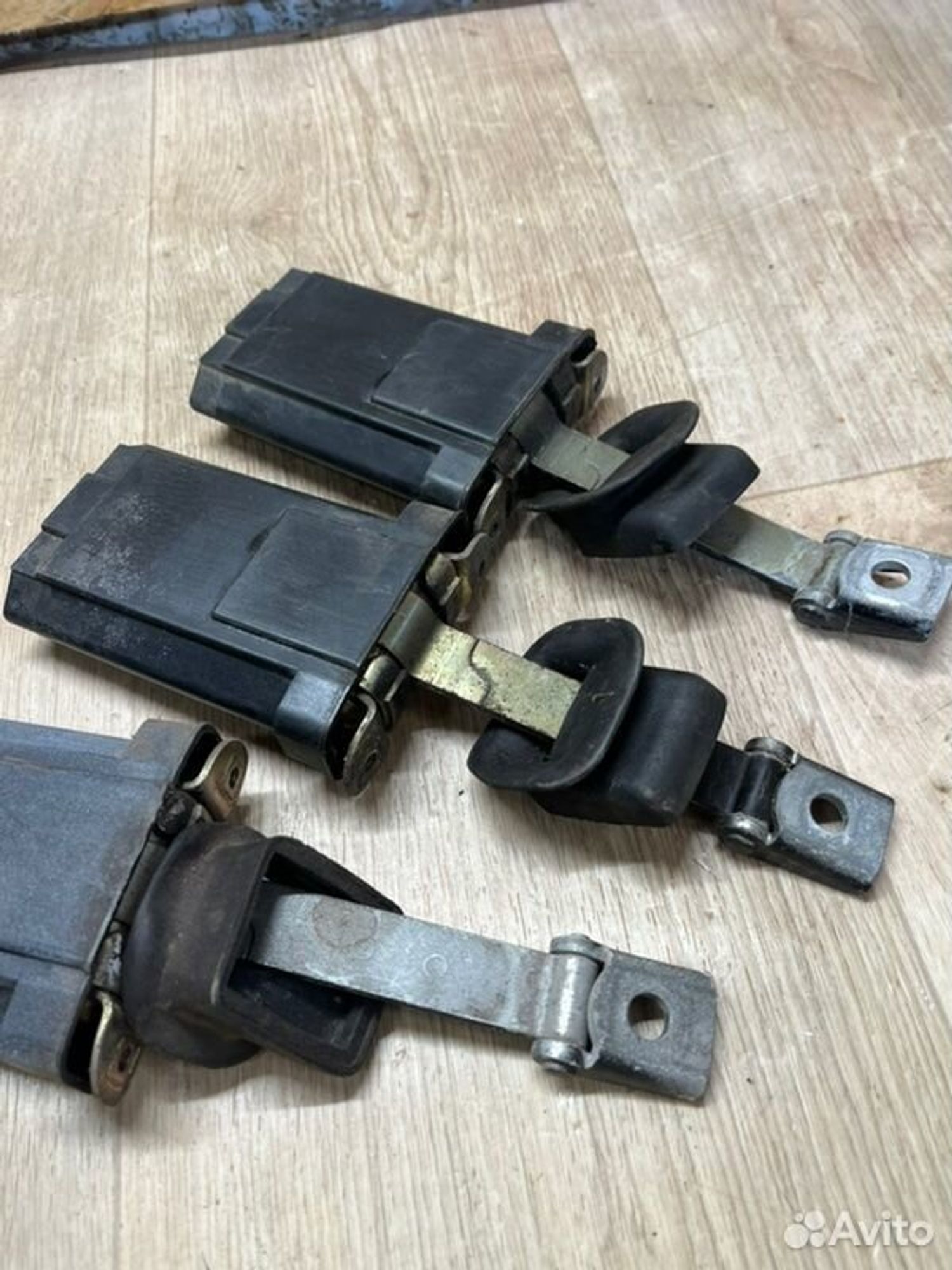 Ограничитель двери Mercedes E240 W210 M112911 1998, 1000 рублей, Семиозерка