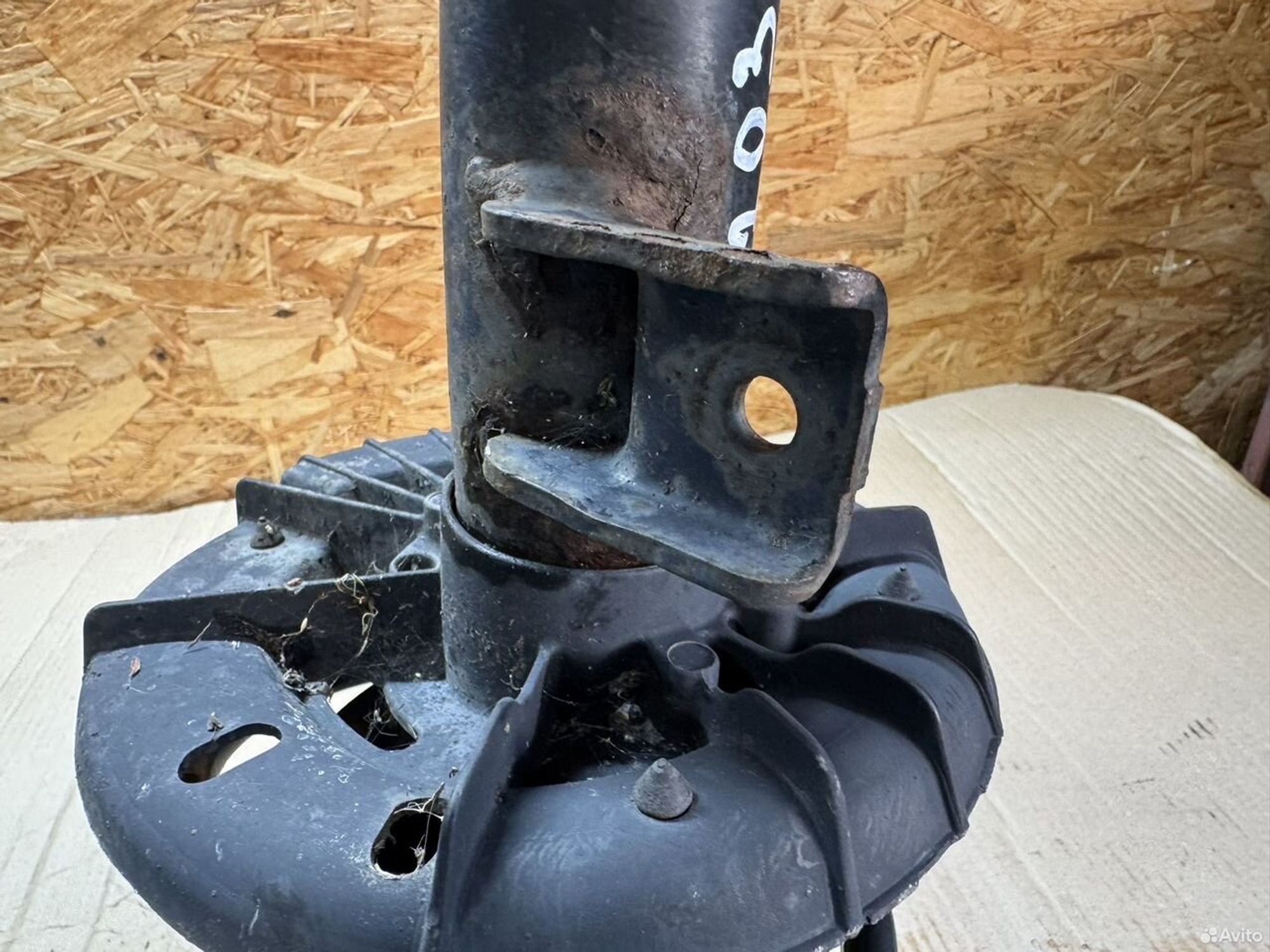 Стойка передняя Mercedes w203, 6500 рублей, Семиозерка