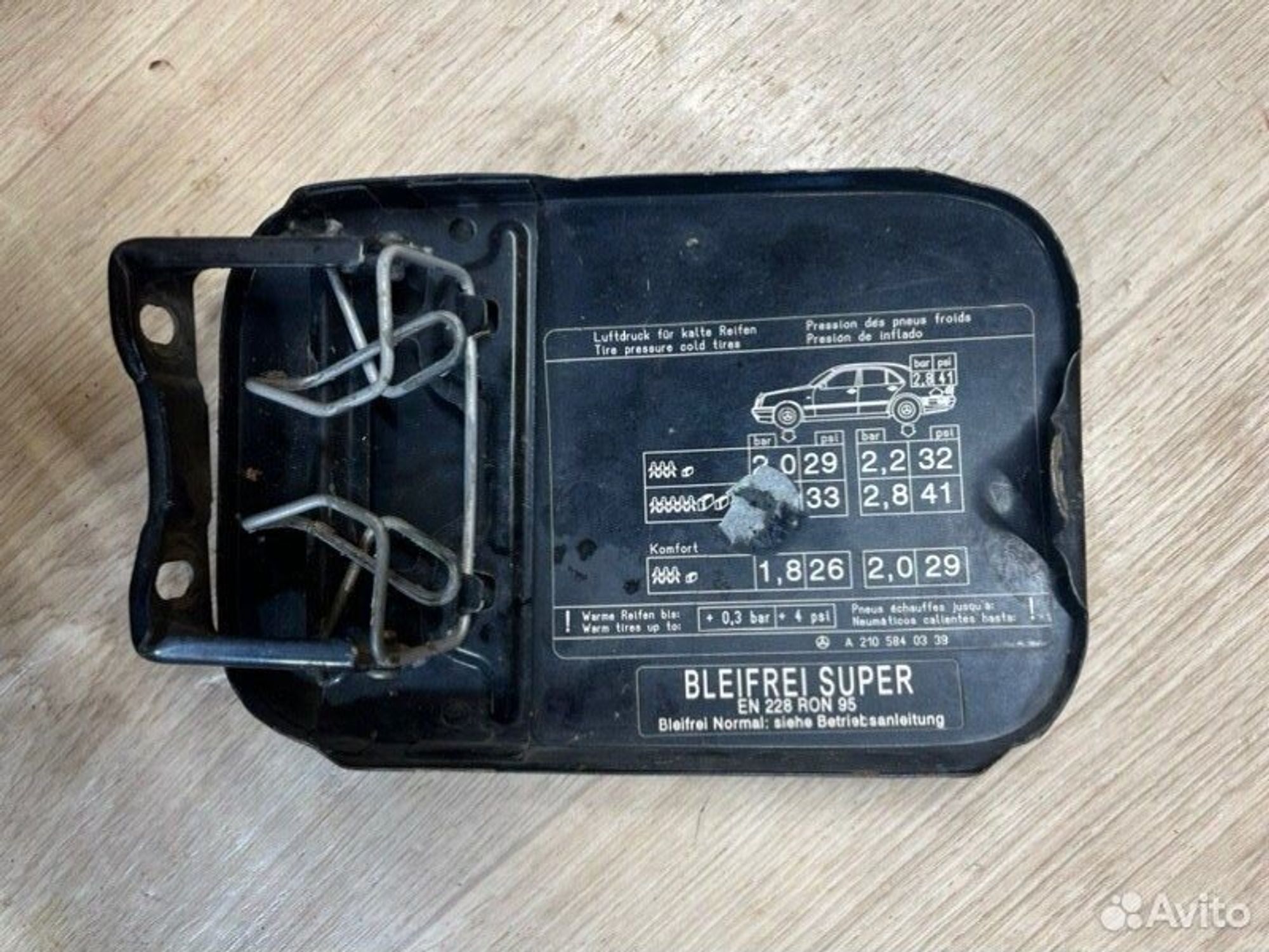 Лючок топливного бака Mercedes E240 W210 M112911, 900 рублей, Семиозерка